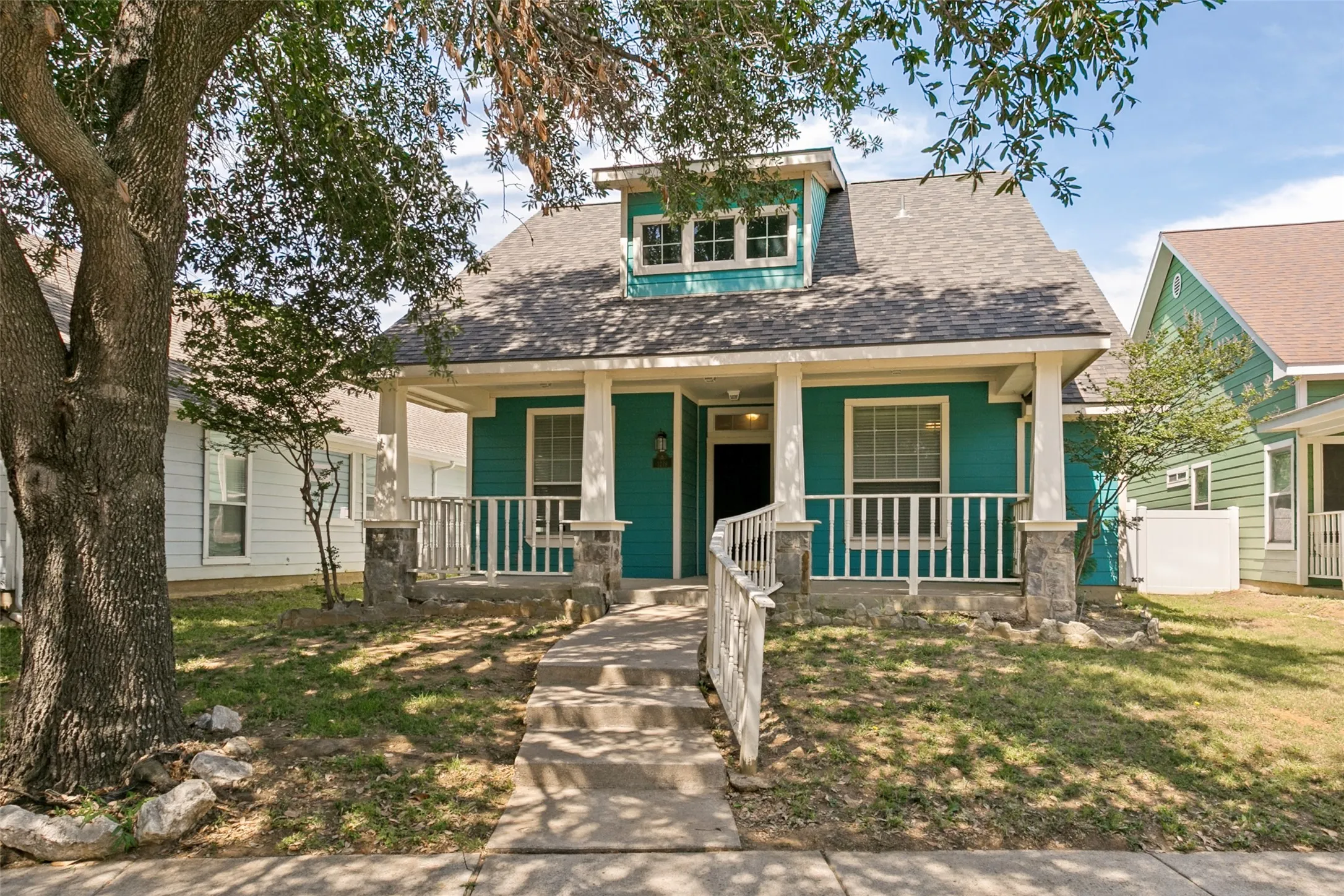 Single Family Residence For Rent in Denton County , 1219 Devonshire Drive, Providence Village, Texas 76227, 4 Bedroom, 3 Bathroom, 2 Garage spaces, 1,549 Sqft, built in 2002, mls#21419621, Real Estate Agent in Providence Village, Homes For Rent in Denton county, Homes For Rent in Providence Village, Realtor in Providence Village Texas, Real Estate Brokerage Independent Realty Texas, Luminita Cordes Realtor