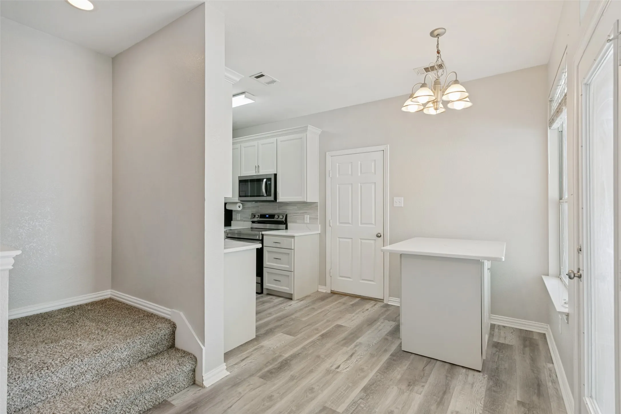 Single Family Residence For Rent in Denton County , 1219 Devonshire Drive, Providence Village, Texas 76227, 4 Bedroom, 3 Bathroom, 2 Garage spaces, 1,549 Sqft, built in 2002, mls#21419621, Real Estate Agent in Providence Village, Homes For Rent in Denton county, Homes For Rent in Providence Village, Realtor in Providence Village Texas, Real Estate Brokerage Independent Realty Texas, Luminita Cordes Realtor