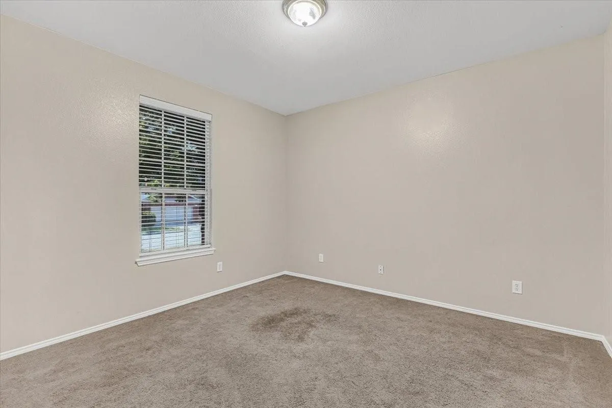Single Family Residence For Rent in Tarrant County , 619 Denali Drive, Arlington, Texas 76002, 3 Bedroom, 2 Bathroom, 2 Garage spaces, 2,171 Sqft, built in 2012, mls#21419637, Real Estate Agent in Arlington, Homes For Rent in Tarrant county, Homes For Rent in Arlington, Realtor in Arlington Texas, Real Estate Brokerage Independent Realty Texas, Luminita Cordes Realtor