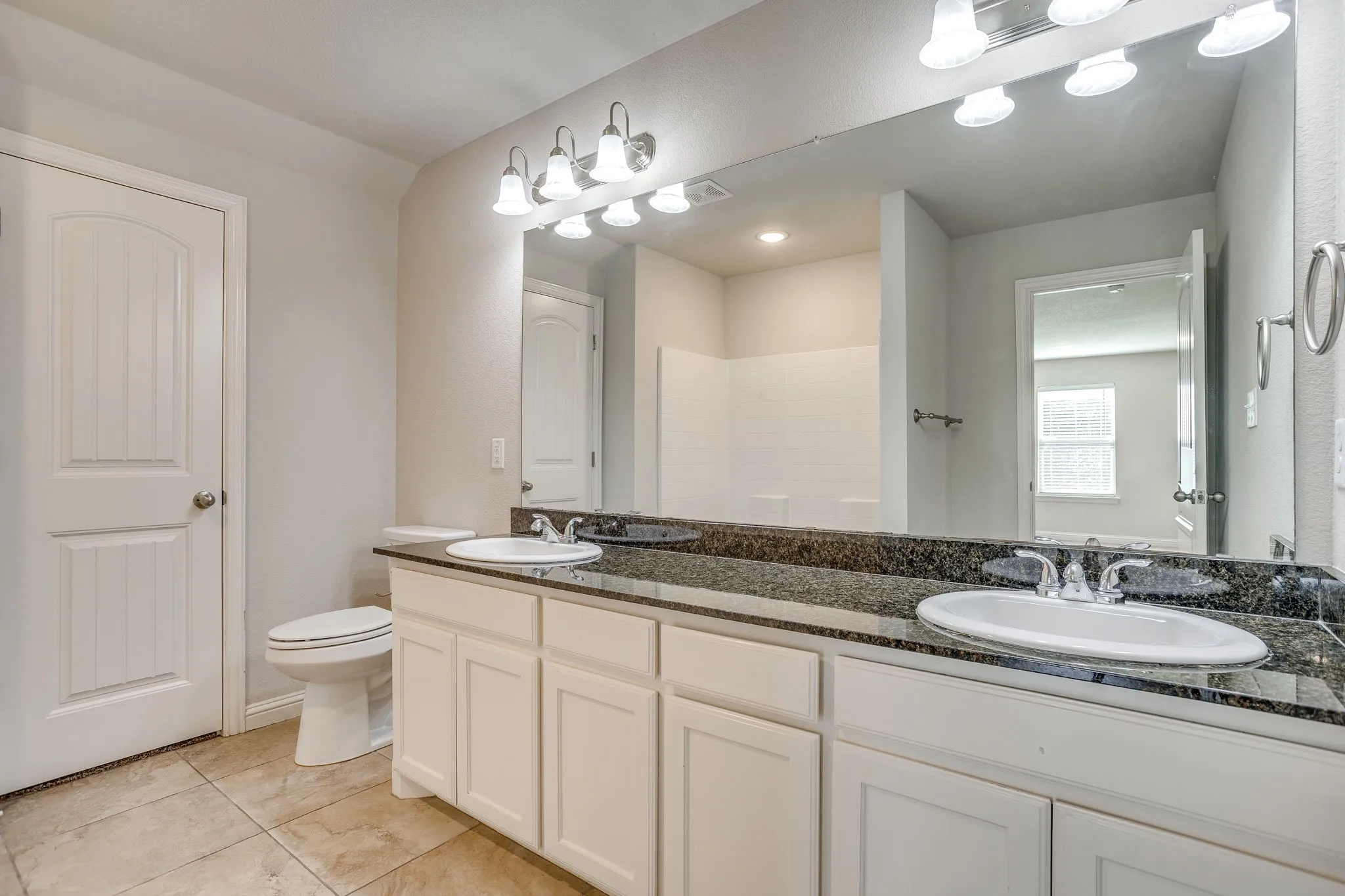 Duplex For Rent in Hood County , 3002 Weave Court, Granbury, Texas 76049, 3 Bedroom, 2 Bathroom, 2 Garage spaces, 1,525 Sqft, built in 2005, mls#21416060, Real Estate Agent in Granbury, Homes For Rent in Hood county, Homes For Rent in Granbury, Realtor in Granbury Texas, Real Estate Brokerage Independent Realty Texas, Luminita Cordes Realtor