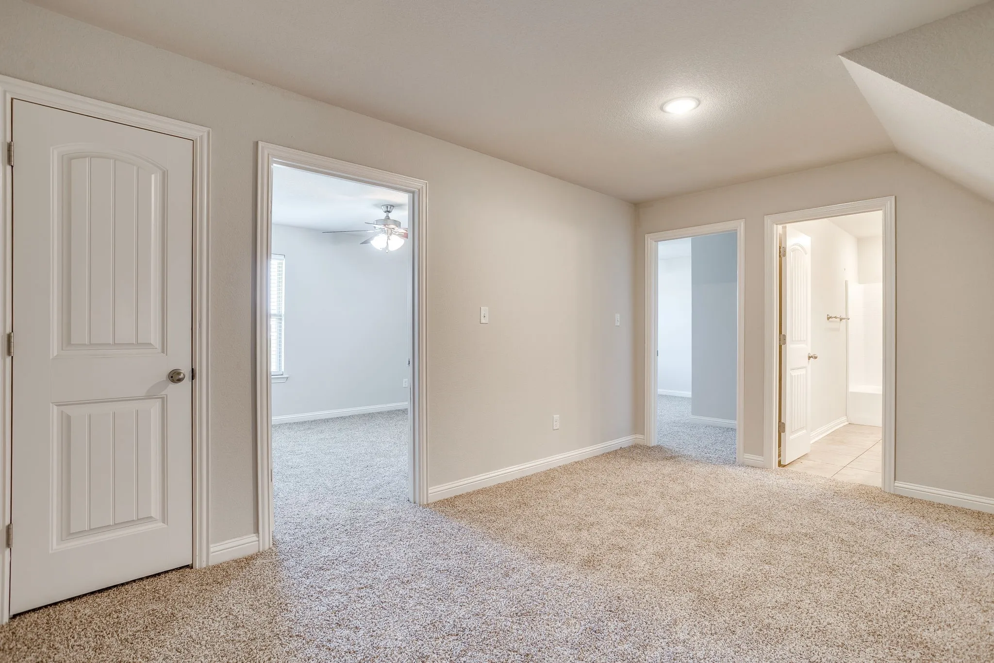 Duplex For Rent in Hood County , 3002 Weave Court, Granbury, Texas 76049, 3 Bedroom, 2 Bathroom, 2 Garage spaces, 1,525 Sqft, built in 2005, mls#21416060, Real Estate Agent in Granbury, Homes For Rent in Hood county, Homes For Rent in Granbury, Realtor in Granbury Texas, Real Estate Brokerage Independent Realty Texas, Luminita Cordes Realtor