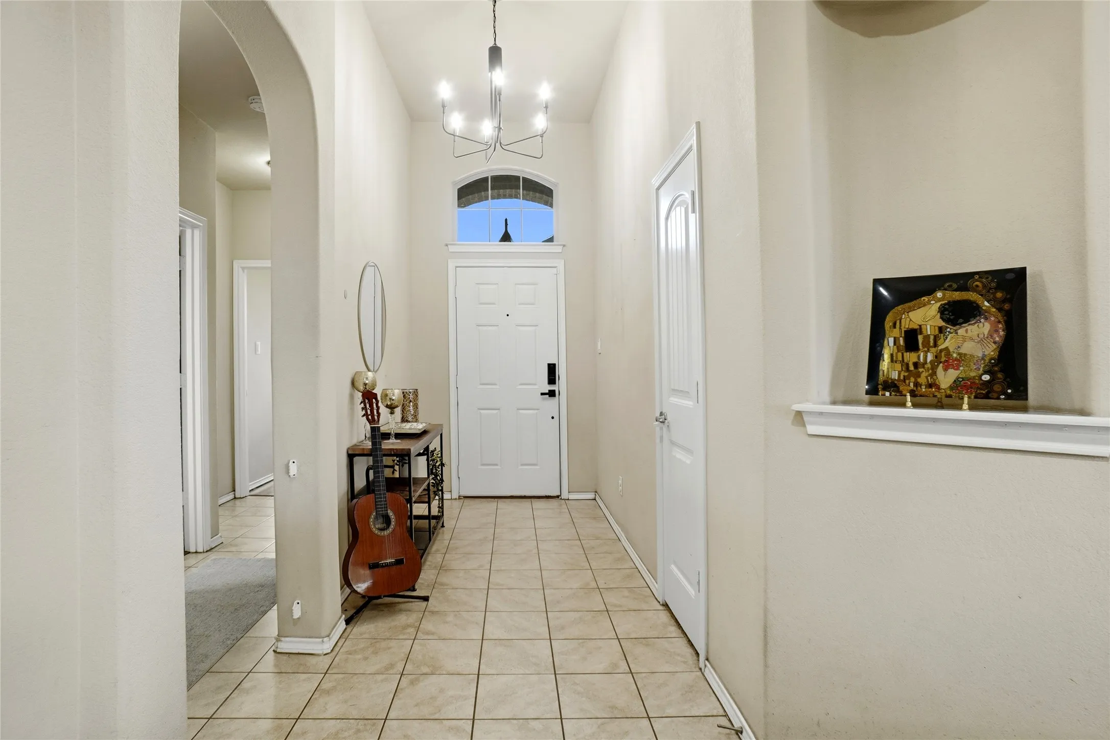 Single Family Residence For Sale in Johnson County , 1833 Creekwood Drive, Cleburne, Texas 76033, 4 Bedroom, 2 Bathroom, 2 Garage spaces, 1,818 Sqft, built in 2017, mls#21412238, Real Estate Agent in Cleburne, Homes For Sale in Johnson county, Homes For Sale in Cleburne, Realtor in Cleburne Texas, Real Estate Brokerage Independent Realty Texas, Luminita Cordes Realtor