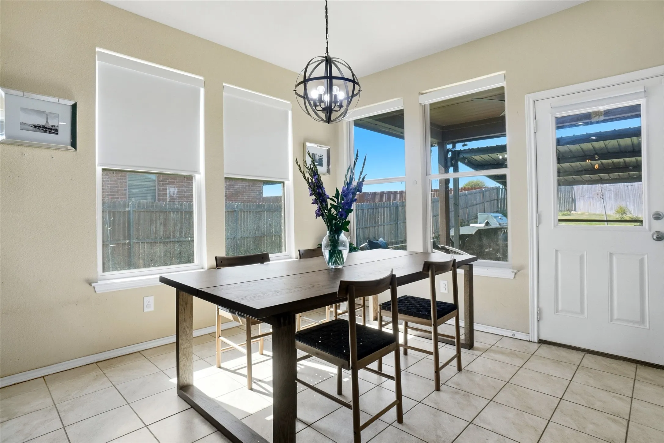 Single Family Residence For Sale in Johnson County , 1833 Creekwood Drive, Cleburne, Texas 76033, 4 Bedroom, 2 Bathroom, 2 Garage spaces, 1,818 Sqft, built in 2017, mls#21412238, Real Estate Agent in Cleburne, Homes For Sale in Johnson county, Homes For Sale in Cleburne, Realtor in Cleburne Texas, Real Estate Brokerage Independent Realty Texas, Luminita Cordes Realtor