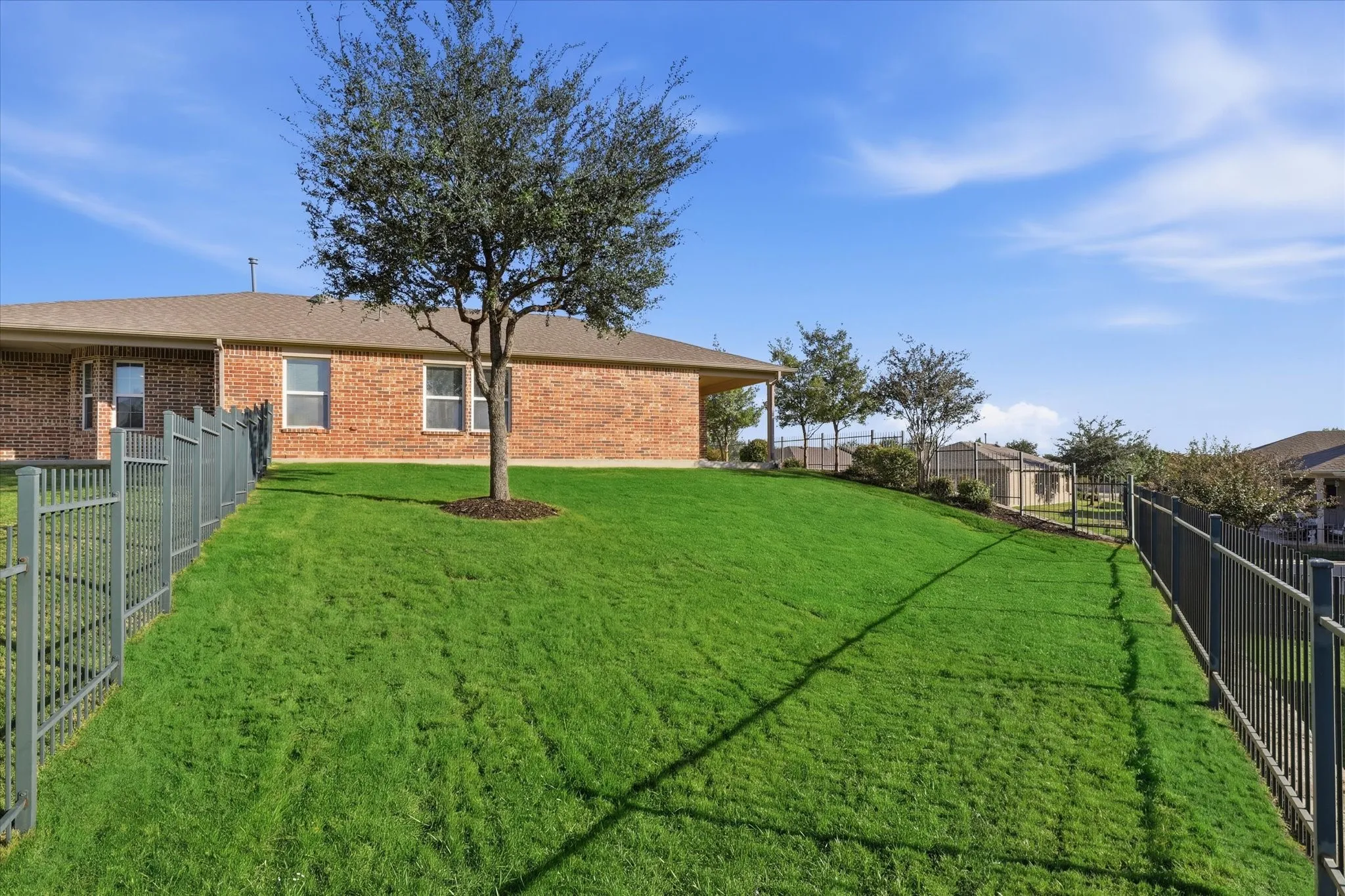 One of the largest yard areas in Frisco Lakes