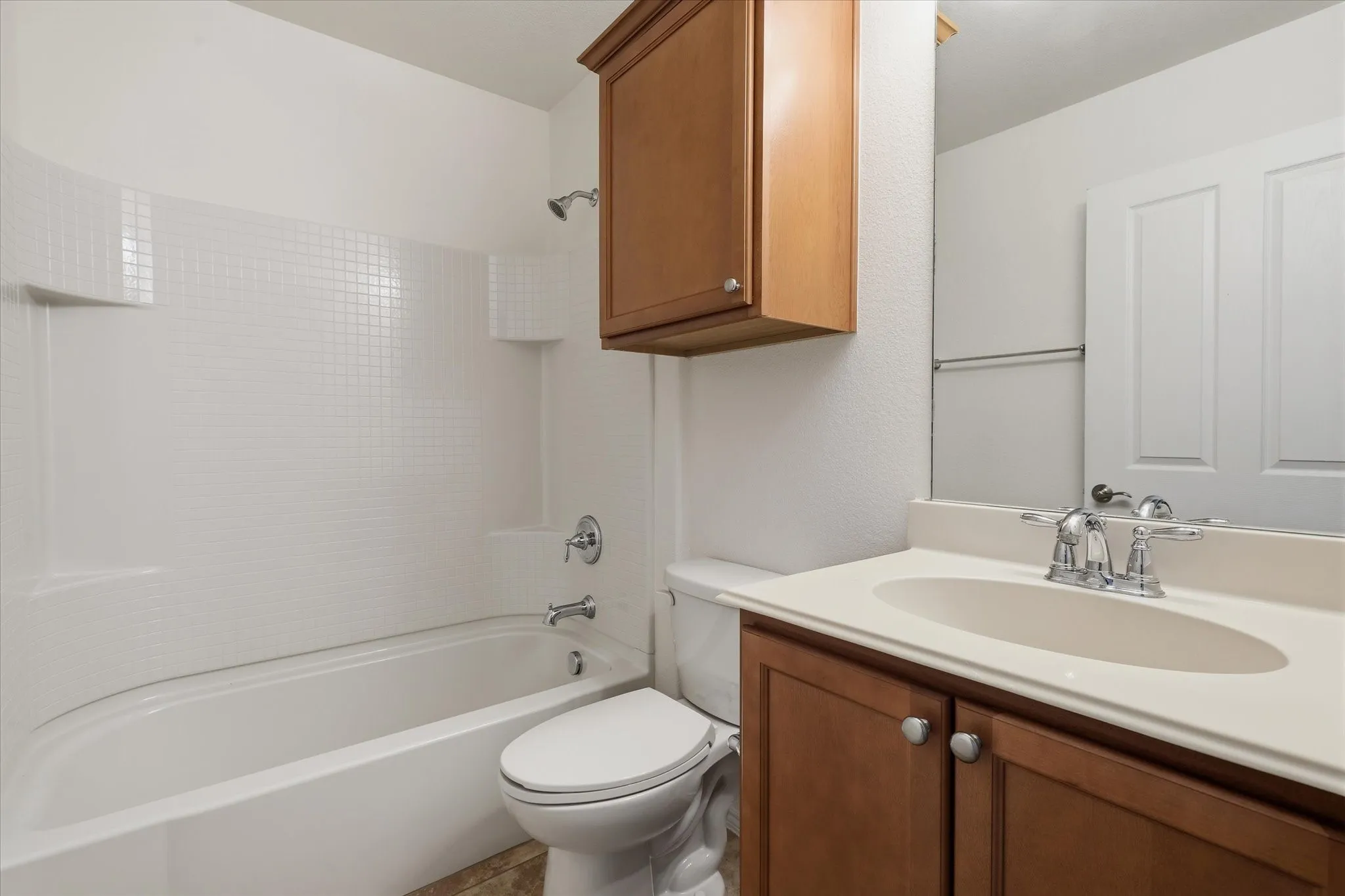 Non staged view of Full Bath #2