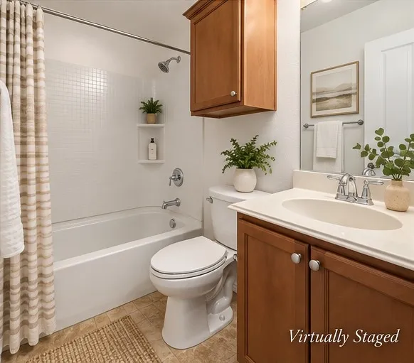Virtually staged view of Full bath #2