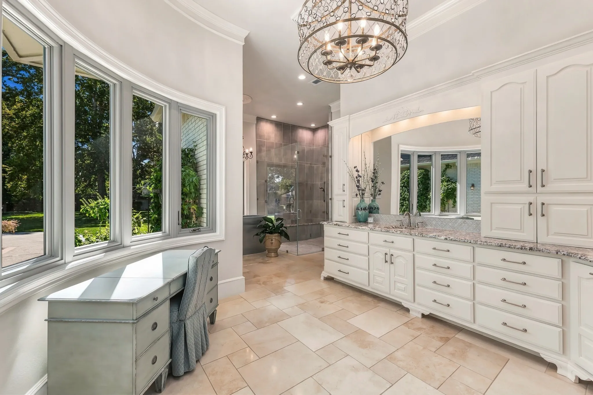 Single Family Residence For Sale in Tarrant County , 2711 Meadowview Drive, Colleyville, Texas 76034, 4 Bedroom, 5 Bathroom, 3 Garage spaces, 4,411 Sqft, built in 1988, mls#21413190, Real Estate Agent in Colleyville, Homes For Sale in Tarrant county, Homes For Sale in Colleyville, Realtor in Colleyville Texas, Real Estate Brokerage Independent Realty Texas, Luminita Cordes Realtor