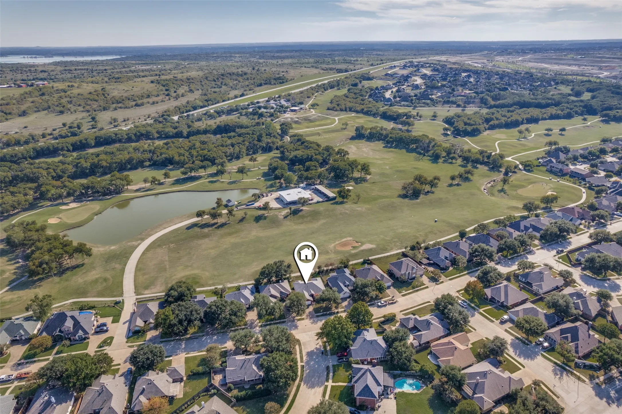 Single Family Residence For Sale in Tarrant County , 10533 Whitestone Ranch Road, Benbrook, Texas 76126, 3 Bedroom, 2 Bathroom, 2 Garage spaces, 1,985 Sqft, built in 2002, mls#21414562, Real Estate Agent in Benbrook, Homes For Sale in Tarrant county, Homes For Sale in Benbrook, Realtor in Benbrook Texas, Real Estate Brokerage Independent Realty Texas, Luminita Cordes Realtor