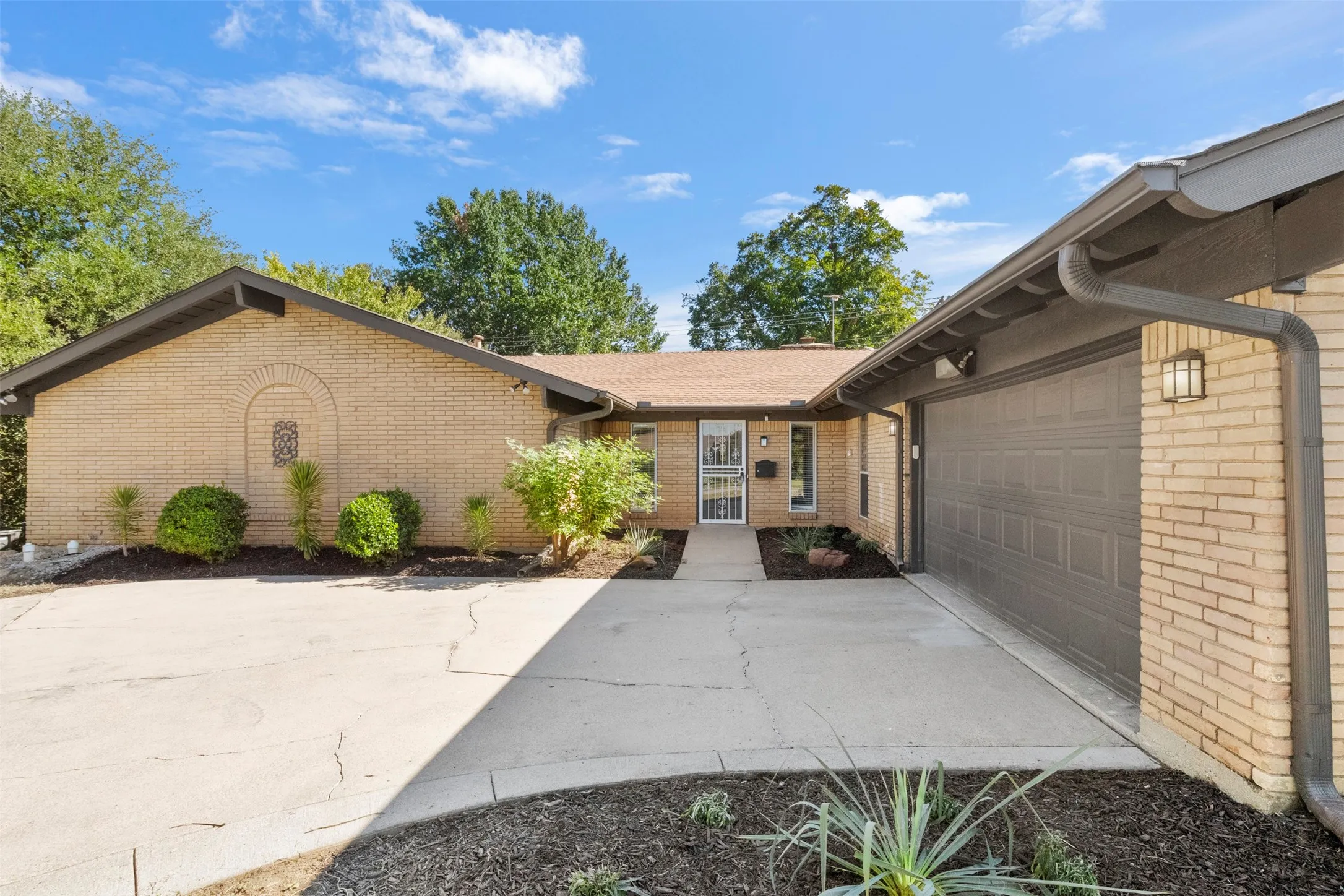 Attached 2-car garage w