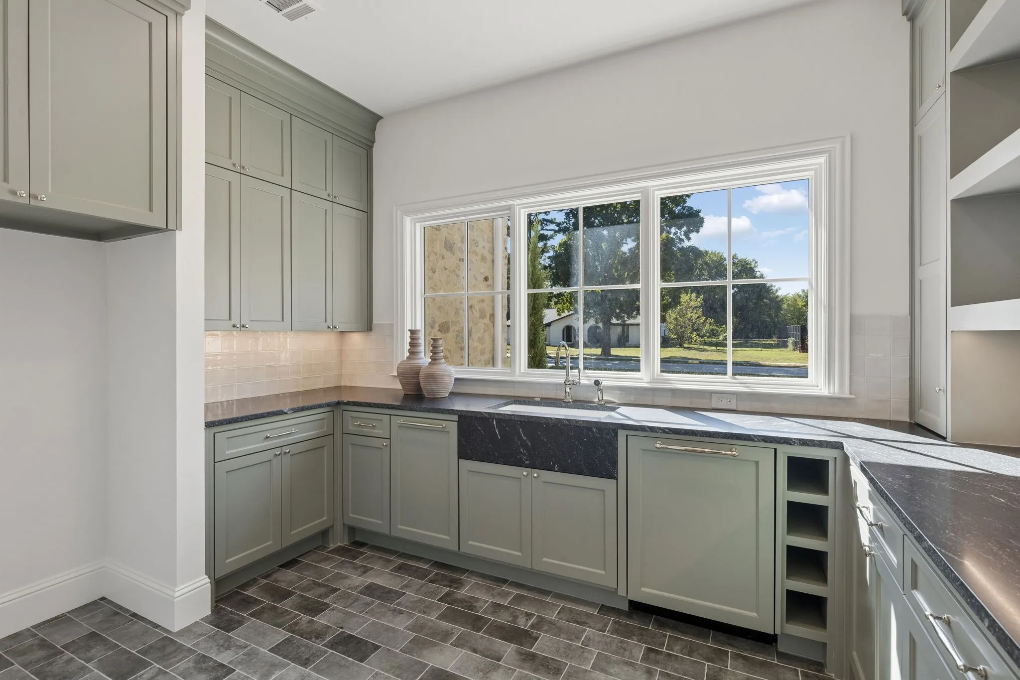 Single Family Residence For Sale in Tarrant County , 510 Bandit Trail, Colleyville, Texas 76034, 4 Bedroom, 5 Bathroom, 3 Garage spaces, 5,394 Sqft, built in 2025, mls#21417547, Real Estate Agent in Colleyville, Homes For Sale in Tarrant county, Homes For Sale in Colleyville, Realtor in Colleyville Texas, Real Estate Brokerage Independent Realty Texas, Luminita Cordes Realtor