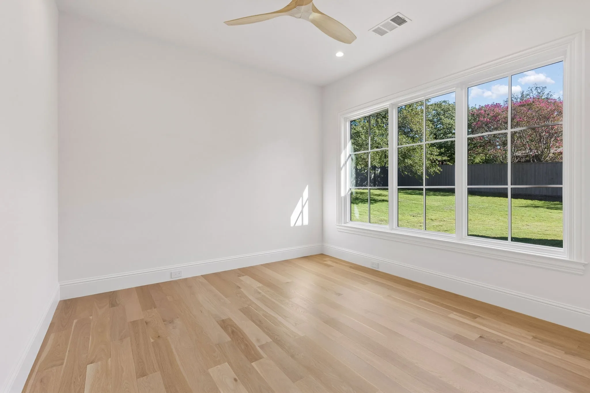 Single Family Residence For Sale in Tarrant County , 510 Bandit Trail, Colleyville, Texas 76034, 4 Bedroom, 5 Bathroom, 3 Garage spaces, 5,394 Sqft, built in 2025, mls#21417547, Real Estate Agent in Colleyville, Homes For Sale in Tarrant county, Homes For Sale in Colleyville, Realtor in Colleyville Texas, Real Estate Brokerage Independent Realty Texas, Luminita Cordes Realtor
