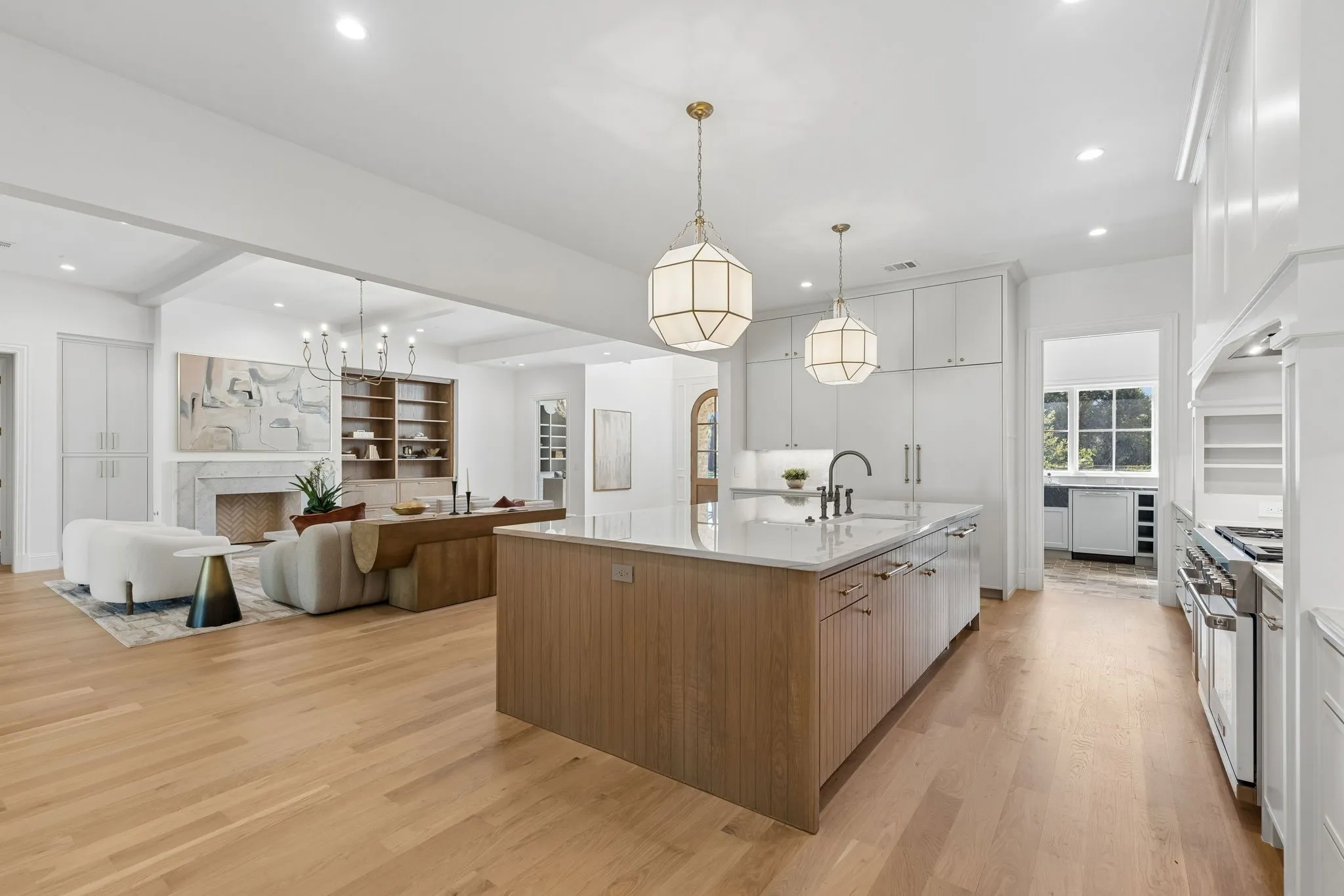 Single Family Residence For Sale in Tarrant County , 510 Bandit Trail, Colleyville, Texas 76034, 4 Bedroom, 5 Bathroom, 3 Garage spaces, 5,394 Sqft, built in 2025, mls#21417547, Real Estate Agent in Colleyville, Homes For Sale in Tarrant county, Homes For Sale in Colleyville, Realtor in Colleyville Texas, Real Estate Brokerage Independent Realty Texas, Luminita Cordes Realtor