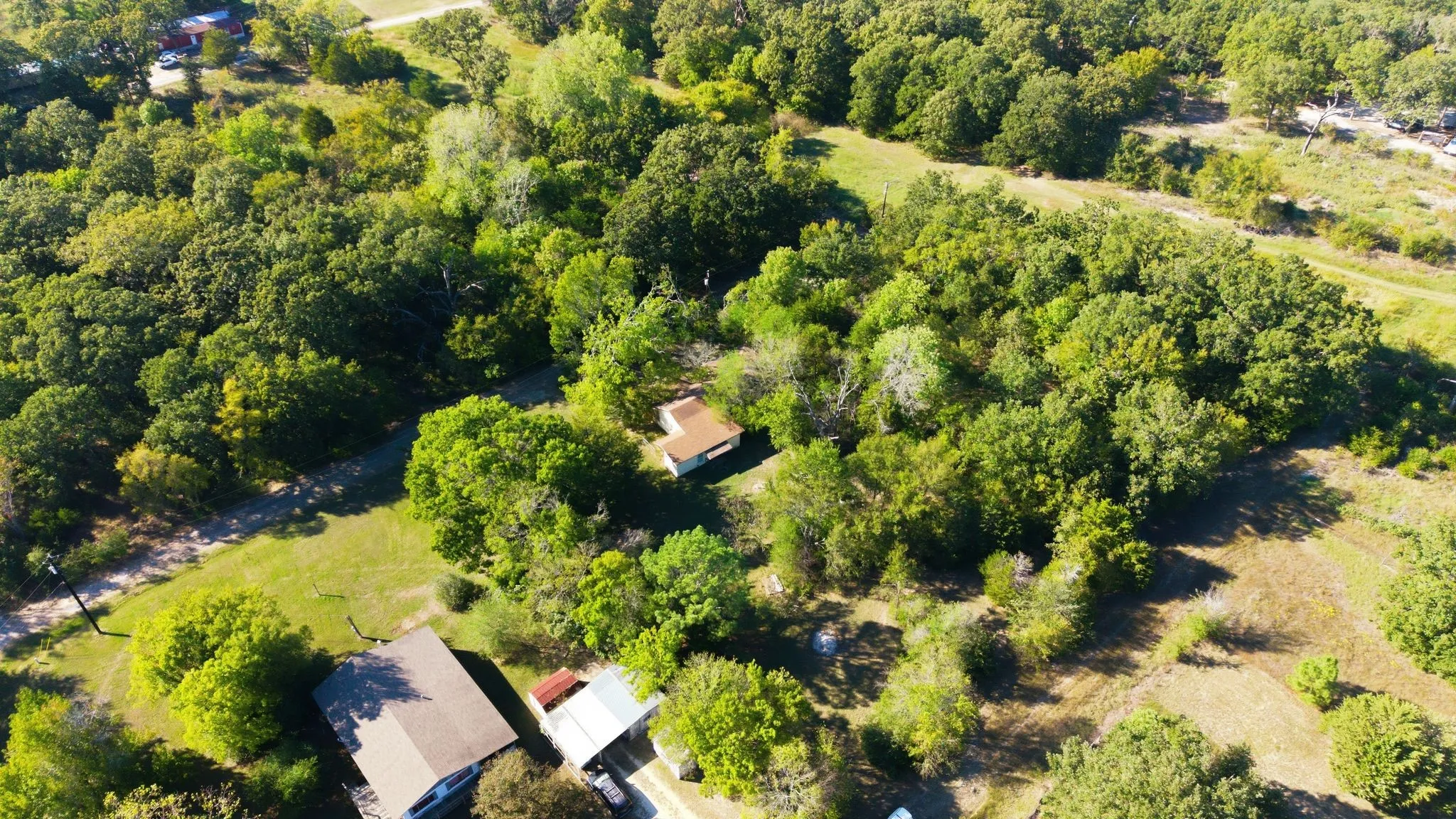 Single Family Residence For Sale in Hunt County , 10823 Mallard Point, Wills Point, Texas 75169, 0, 0, Garage spaces, 1,586 Sqft, built in 1970, mls#21419289, Real Estate Agent in Wills Point, Homes For Sale in Hunt county, Homes For Sale in Wills Point, Realtor in Wills Point Texas, Real Estate Brokerage Independent Realty Texas, Luminita Cordes Realtor