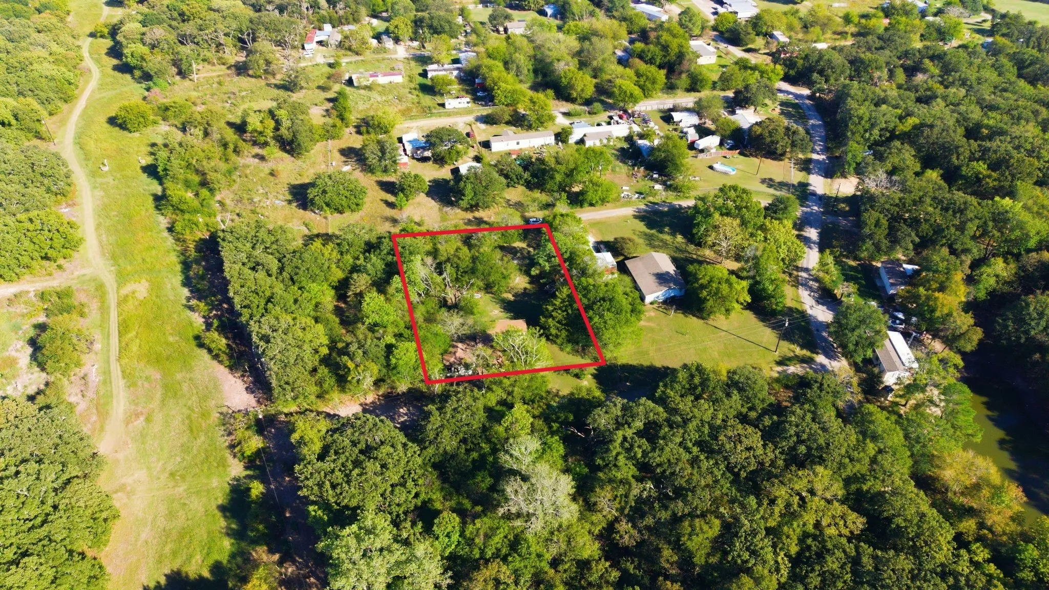 Single Family Residence For Sale in Hunt County , 10823 Mallard Point, Wills Point, Texas 75169, 0, 0, Garage spaces, 1,586 Sqft, built in 1970, mls#21419289, Real Estate Agent in Wills Point, Homes For Sale in Hunt county, Homes For Sale in Wills Point, Realtor in Wills Point Texas, Real Estate Brokerage Independent Realty Texas, Luminita Cordes Realtor