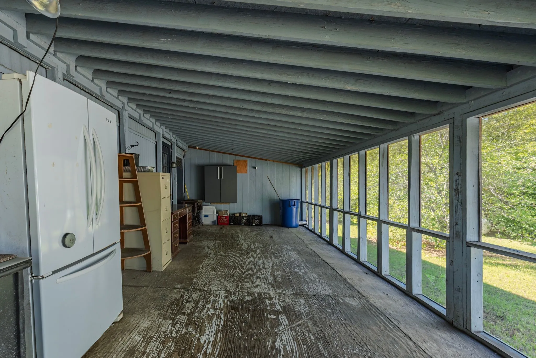 Mobile Home For Sale in Hunt County , 10830 Paradise Lane, Wills Point, Texas 75169, 2 Bedroom, 2 Bathroom, Garage spaces, 1,248 Sqft, built in 1984, mls#21419227, Real Estate Agent in Wills Point, Homes For Sale in Hunt county, Homes For Sale in Wills Point, Realtor in Wills Point Texas, Real Estate Brokerage Independent Realty Texas, Luminita Cordes Realtor