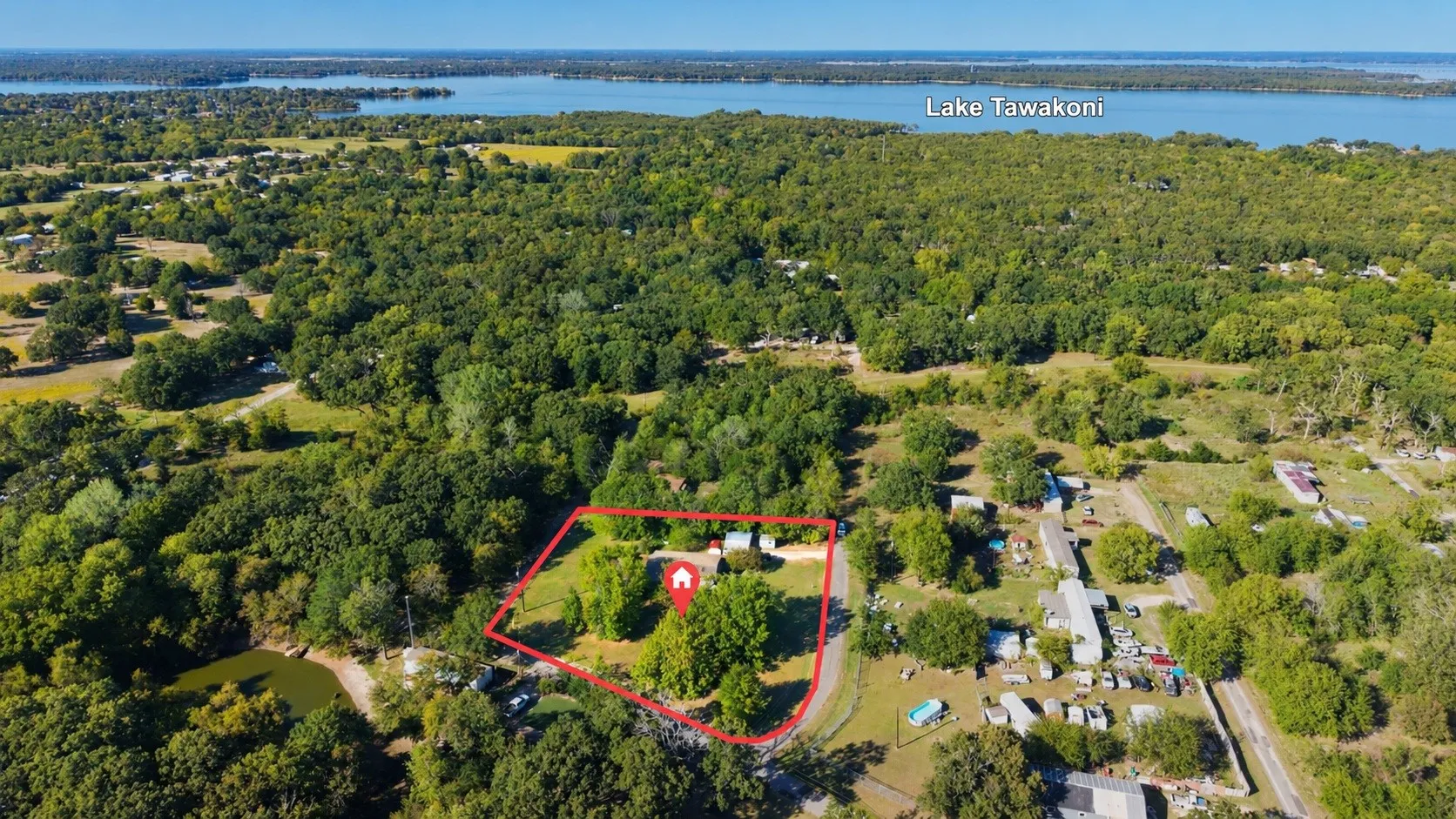 Mobile Home For Sale in Hunt County , 10830 Paradise Lane, Wills Point, Texas 75169, 2 Bedroom, 2 Bathroom, Garage spaces, 1,248 Sqft, built in 1984, mls#21419227, Real Estate Agent in Wills Point, Homes For Sale in Hunt county, Homes For Sale in Wills Point, Realtor in Wills Point Texas, Real Estate Brokerage Independent Realty Texas, Luminita Cordes Realtor