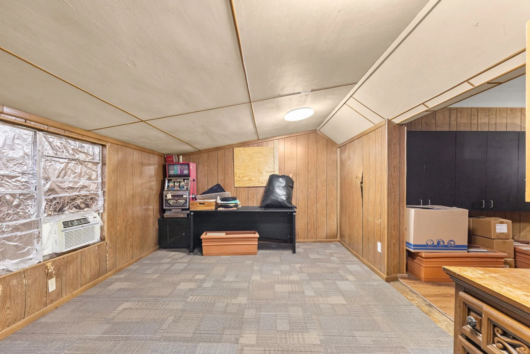Add on to second bedroom