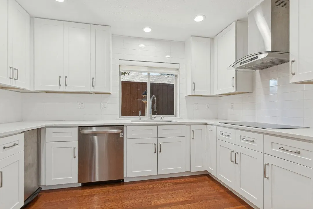 Single Family Residence For Sale in Collin County , 5221 Old Shepard Place, Plano, Texas 75093, 4 Bedroom, 3 Bathroom, 3 Garage spaces, 2,806 Sqft, built in 1981, mls#21415375, Real Estate Agent in Plano, Homes For Sale in Collin county, Homes For Sale in Plano, Realtor in Plano Texas, Real Estate Brokerage Independent Realty Texas, Luminita Cordes Realtor
