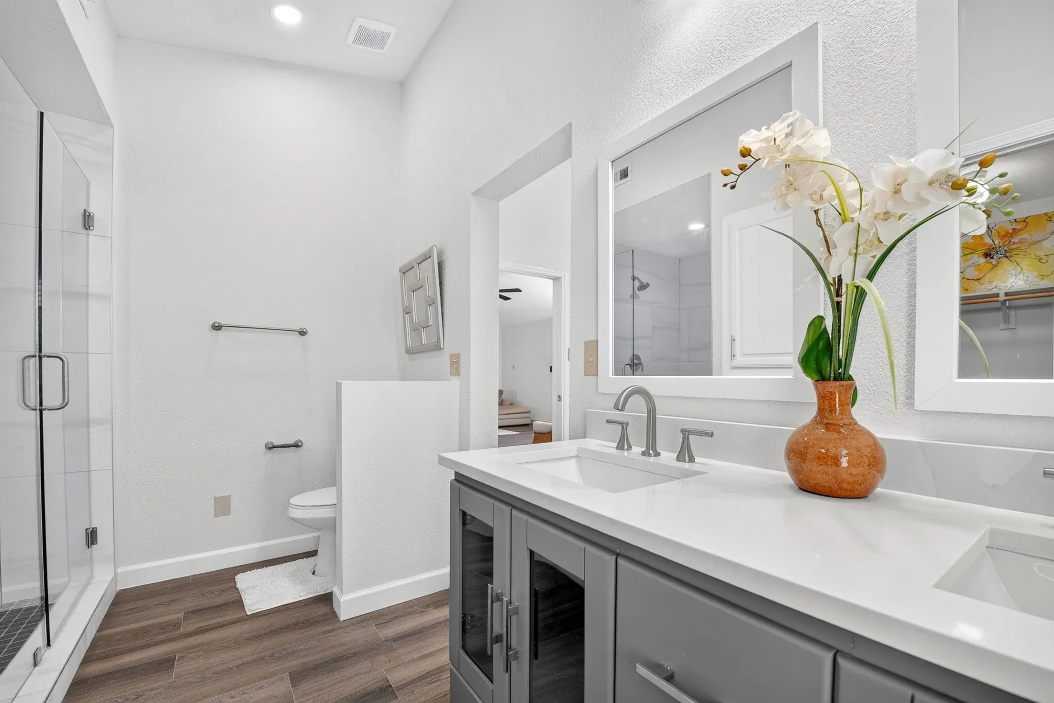 Single Family Residence For Sale in Tarrant County , 1534 Twin Post Drive, Arlington, Texas 76014, 3 Bedroom, 2 Bathroom, 2 Garage spaces, 1,492 Sqft, built in 1984, mls#21418656, Real Estate Agent in Arlington, Homes For Sale in Tarrant county, Homes For Sale in Arlington, Realtor in Arlington Texas, Real Estate Brokerage Independent Realty Texas, Luminita Cordes Realtor