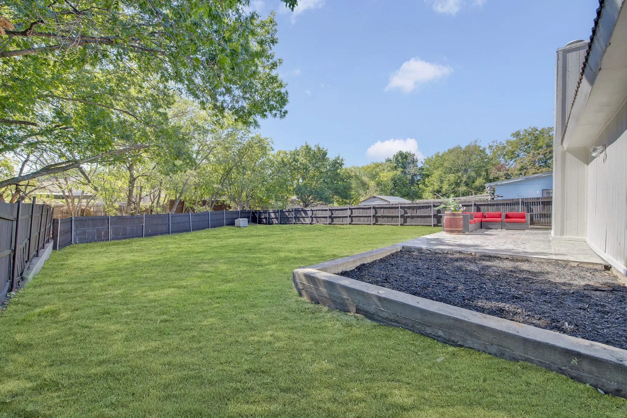 Single Family Residence For Sale in Tarrant County , 1534 Twin Post Drive, Arlington, Texas 76014, 3 Bedroom, 2 Bathroom, 2 Garage spaces, 1,492 Sqft, built in 1984, mls#21418656, Real Estate Agent in Arlington, Homes For Sale in Tarrant county, Homes For Sale in Arlington, Realtor in Arlington Texas, Real Estate Brokerage Independent Realty Texas, Luminita Cordes Realtor