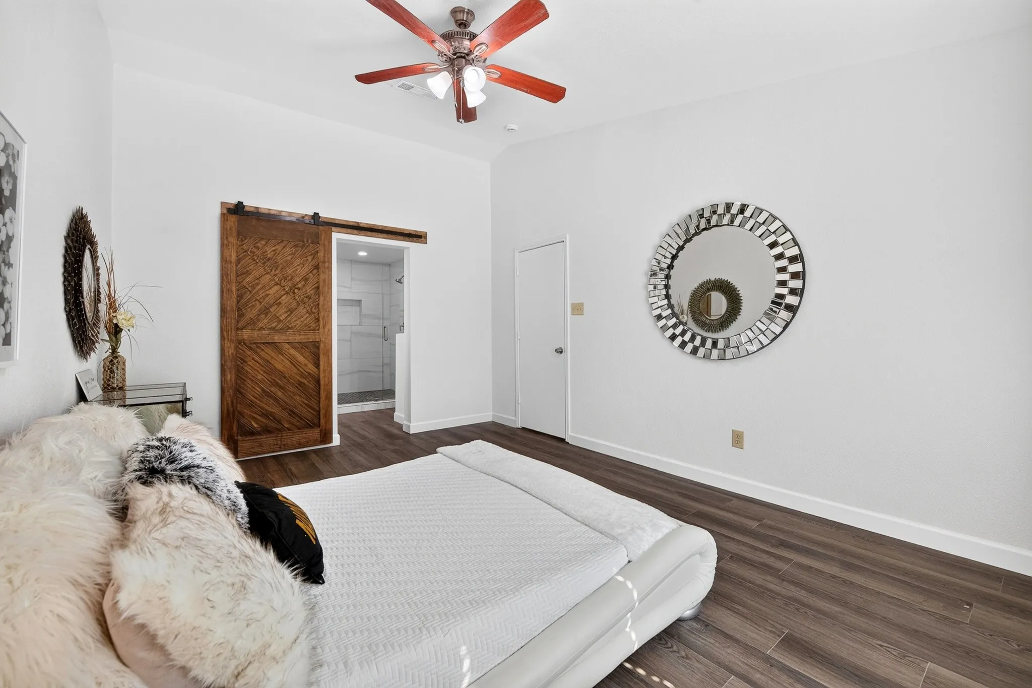 Single Family Residence For Sale in Tarrant County , 1534 Twin Post Drive, Arlington, Texas 76014, 3 Bedroom, 2 Bathroom, 2 Garage spaces, 1,492 Sqft, built in 1984, mls#21418656, Real Estate Agent in Arlington, Homes For Sale in Tarrant county, Homes For Sale in Arlington, Realtor in Arlington Texas, Real Estate Brokerage Independent Realty Texas, Luminita Cordes Realtor