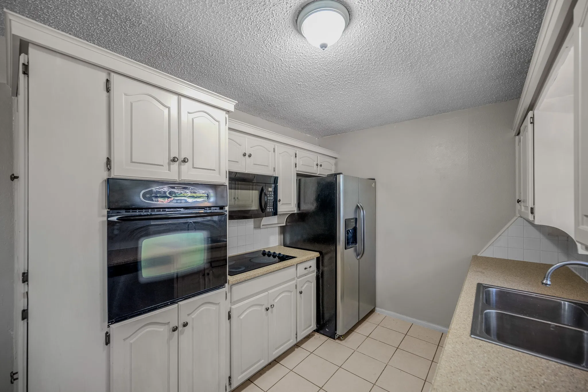 Single Family Residence For Sale in Parker County , 1703 Lamar Street, Mineral Wells, Texas 76067, 3 Bedroom, 2 Bathroom, 2 Garage spaces, 1,835 Sqft, built in 1968, mls#21418603, Real Estate Agent in Mineral Wells, Homes For Sale in Parker county, Homes For Sale in Mineral Wells, Realtor in Mineral Wells Texas, Real Estate Brokerage Independent Realty Texas, Luminita Cordes Realtor