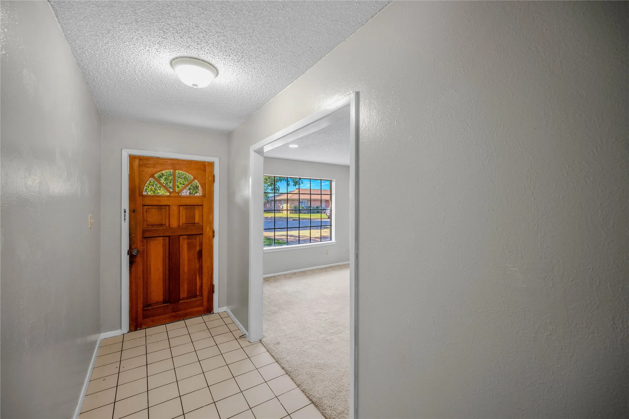 Single Family Residence For Sale in Parker County , 1703 Lamar Street, Mineral Wells, Texas 76067, 3 Bedroom, 2 Bathroom, 2 Garage spaces, 1,835 Sqft, built in 1968, mls#21418603, Real Estate Agent in Mineral Wells, Homes For Sale in Parker county, Homes For Sale in Mineral Wells, Realtor in Mineral Wells Texas, Real Estate Brokerage Independent Realty Texas, Luminita Cordes Realtor