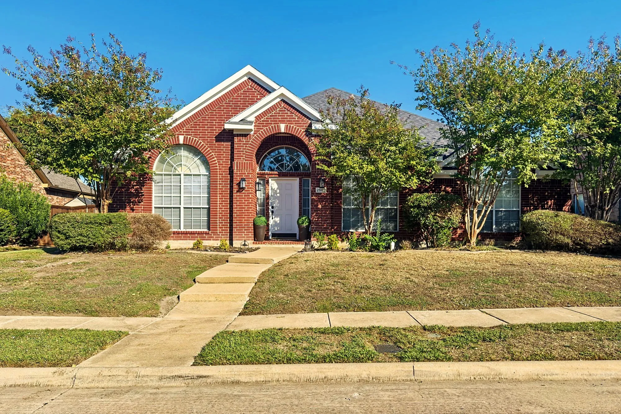 Single Family Residence For Sale