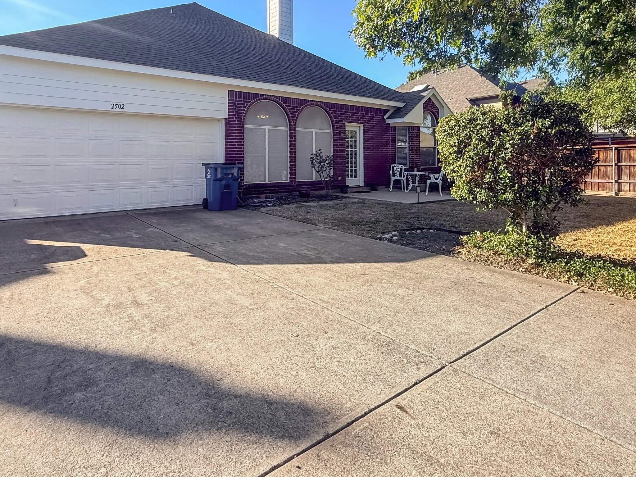 Single Family Residence For Sale in Dallas County , 2502 Dove Creek Drive, Rowlett, Texas 75088, 3 Bedroom, 3 Bathroom, 2 Garage spaces, 2,486 Sqft, built in 1999, mls#21419783, Real Estate Agent in Rowlett, Homes For Sale in Dallas county, Homes For Sale in Rowlett, Realtor in Rowlett Texas, Real Estate Brokerage Independent Realty Texas, Luminita Cordes Realtor