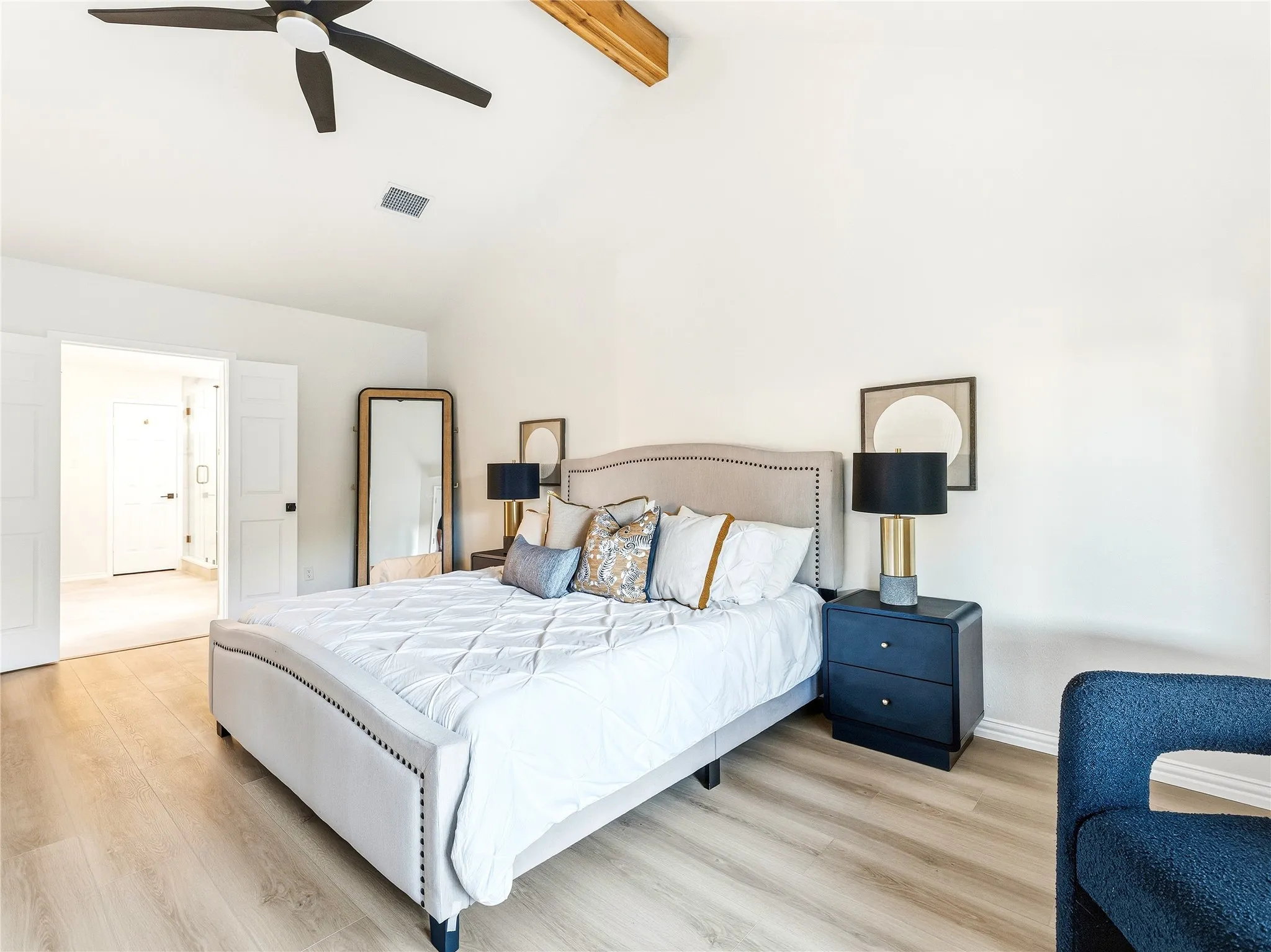 Single Family Residence For Sale in Collin County , 723 Hollow Ridge Drive, Allen, Texas 75002, 5 Bedroom, 4 Bathroom, 2 Garage spaces, 3,453 Sqft, built in 1993, mls#21415677, Real Estate Agent in Allen, Homes For Sale in Collin county, Homes For Sale in Allen, Realtor in Allen Texas, Real Estate Brokerage Independent Realty Texas, Luminita Cordes Realtor