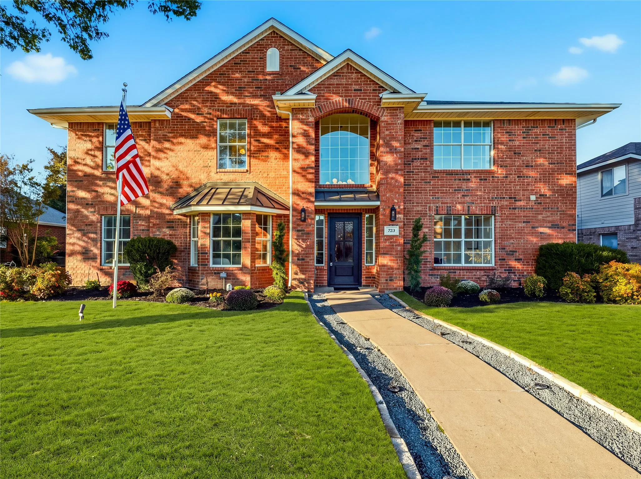 Single Family Residence For Sale in Collin County , 723 Hollow Ridge Drive, Allen, Texas 75002, 5 Bedroom, 4 Bathroom, 2 Garage spaces, 3,453 Sqft, built in 1993, mls#21415677, Real Estate Agent in Allen, Homes For Sale in Collin county, Homes For Sale in Allen, Realtor in Allen Texas, Real Estate Brokerage Independent Realty Texas, Luminita Cordes Realtor