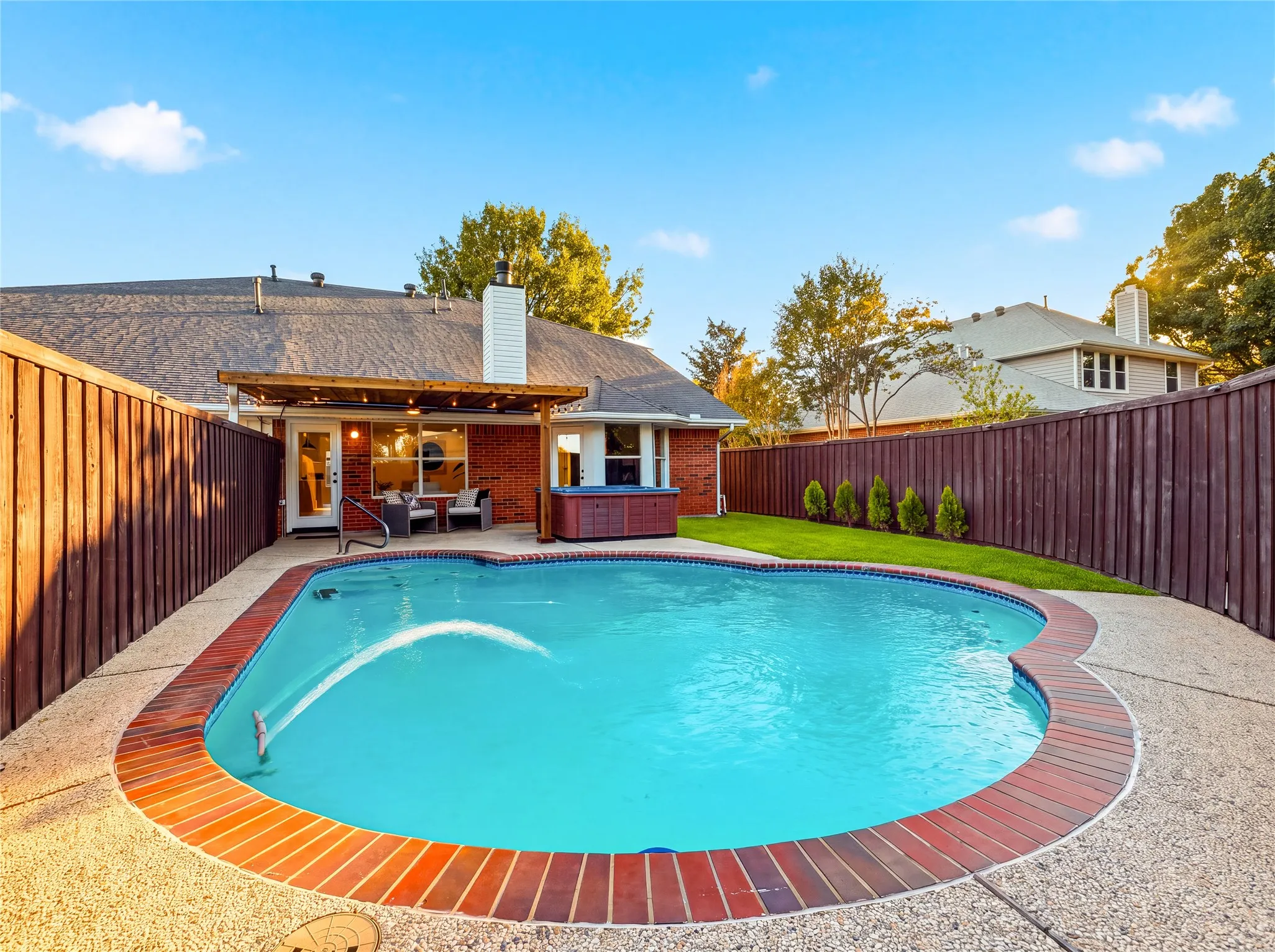 Single Family Residence For Sale in Collin County , 723 Hollow Ridge Drive, Allen, Texas 75002, 5 Bedroom, 4 Bathroom, 2 Garage spaces, 3,453 Sqft, built in 1993, mls#21415677, Real Estate Agent in Allen, Homes For Sale in Collin county, Homes For Sale in Allen, Realtor in Allen Texas, Real Estate Brokerage Independent Realty Texas, Luminita Cordes Realtor