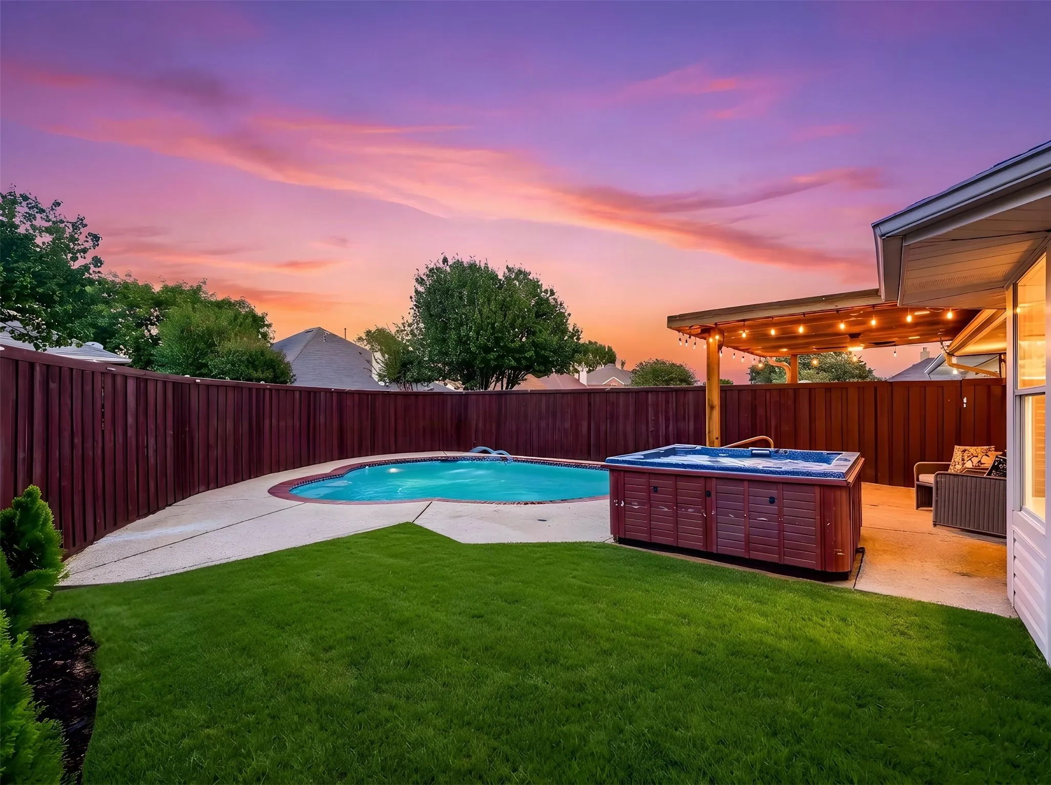 Single Family Residence For Sale in Collin County , 723 Hollow Ridge Drive, Allen, Texas 75002, 5 Bedroom, 4 Bathroom, 2 Garage spaces, 3,453 Sqft, built in 1993, mls#21415677, Real Estate Agent in Allen, Homes For Sale in Collin county, Homes For Sale in Allen, Realtor in Allen Texas, Real Estate Brokerage Independent Realty Texas, Luminita Cordes Realtor