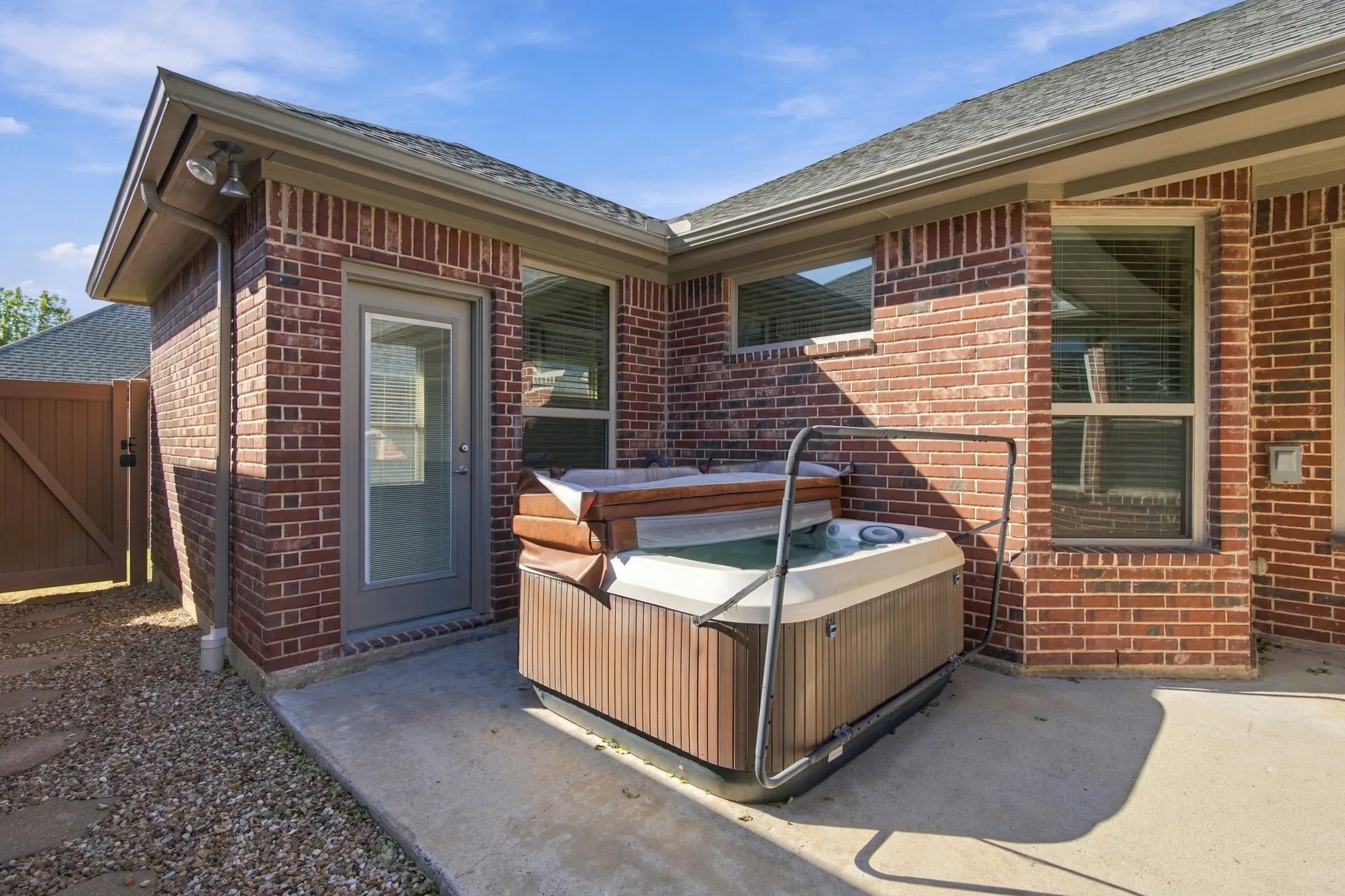 Condominium For Sale in Tarrant County , 768 Apeldoorn Lane, Keller, Texas 76248, 2 Bedroom, 2 Bathroom, 2 Garage spaces, 1,681 Sqft, built in 2013, mls#21416813, Real Estate Agent in Keller, Homes For Sale in Tarrant county, Homes For Sale in Keller, Realtor in Keller Texas, Real Estate Brokerage Independent Realty Texas, Luminita Cordes Realtor