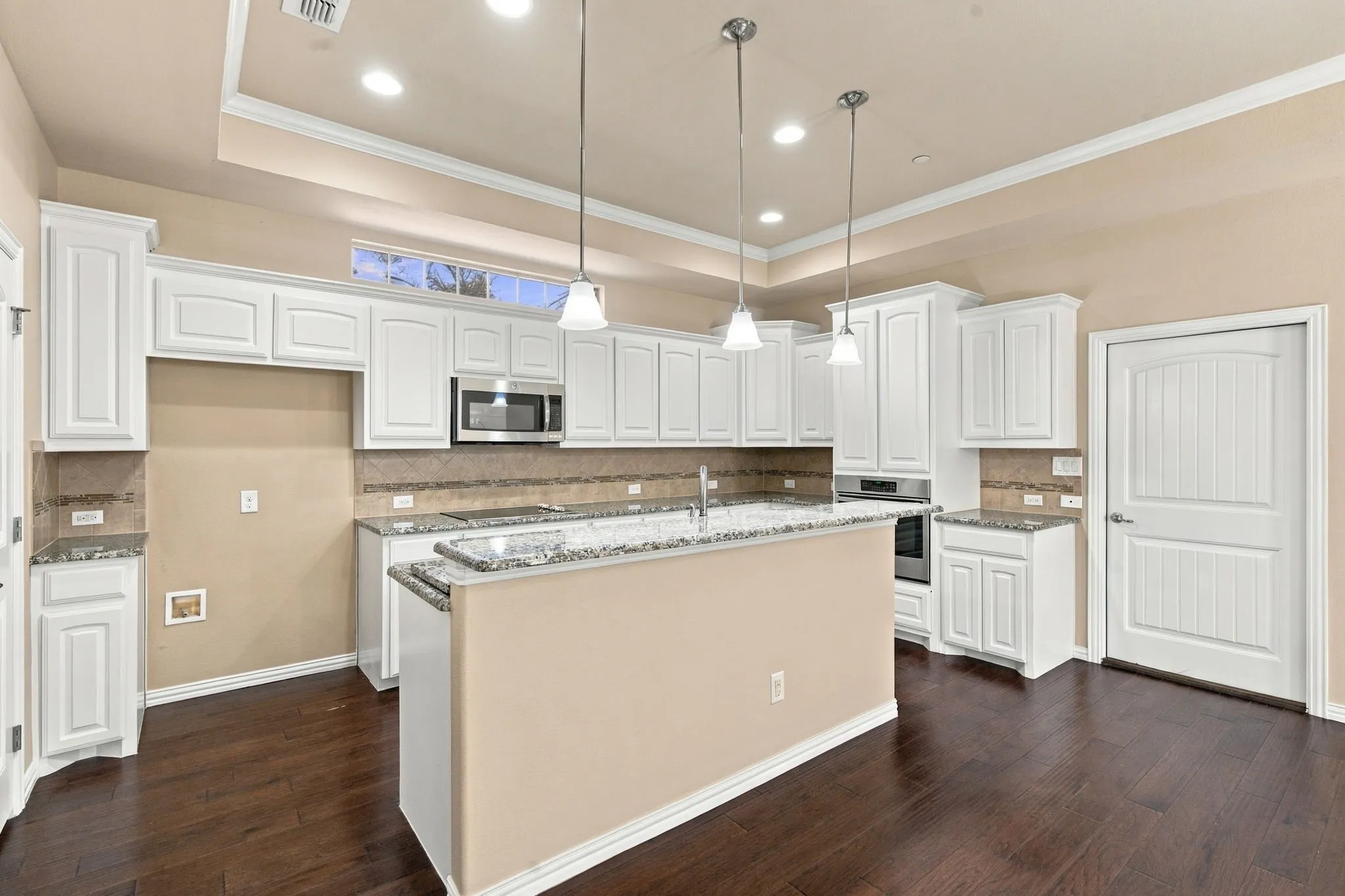 Condominium For Sale in Tarrant County , 768 Apeldoorn Lane, Keller, Texas 76248, 2 Bedroom, 2 Bathroom, 2 Garage spaces, 1,681 Sqft, built in 2013, mls#21416813, Real Estate Agent in Keller, Homes For Sale in Tarrant county, Homes For Sale in Keller, Realtor in Keller Texas, Real Estate Brokerage Independent Realty Texas, Luminita Cordes Realtor
