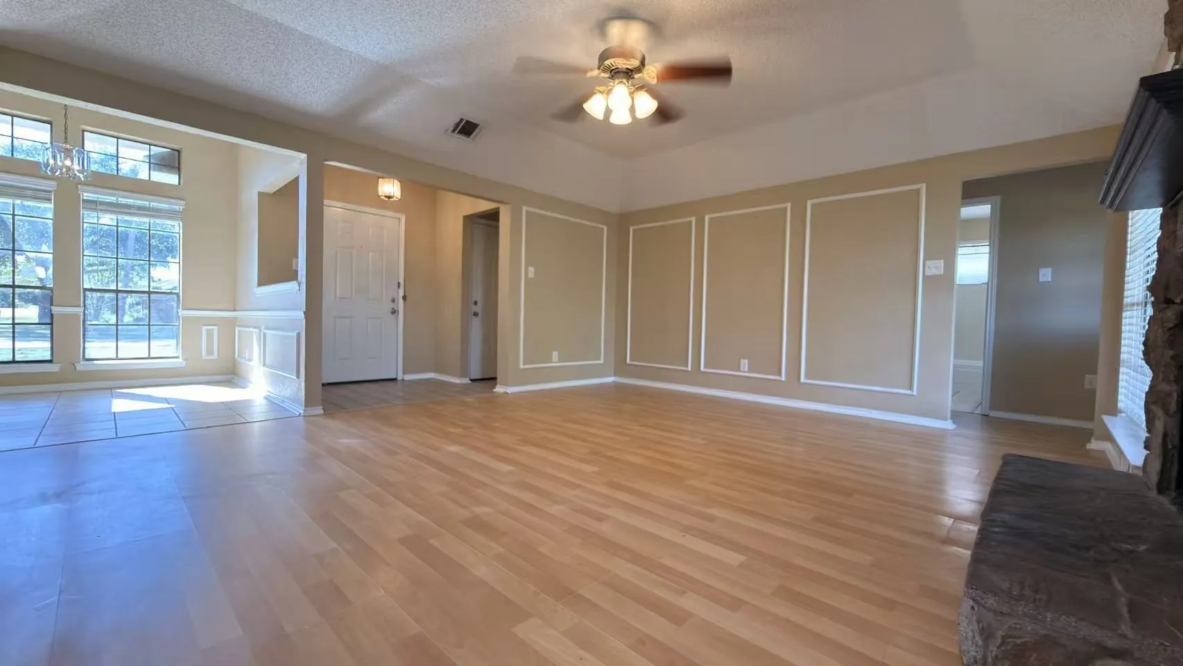 Single Family Residence For Rent in Dallas County , 7213 Colgate Lane, Rowlett, Texas 75088, 3 Bedroom, 2 Bathroom, 2 Garage spaces, 1,364 Sqft, built in 1985, mls#21419834, Real Estate Agent in Rowlett, Homes For Rent in Dallas county, Homes For Rent in Rowlett, Realtor in Rowlett Texas, Real Estate Brokerage Independent Realty Texas, Luminita Cordes Realtor