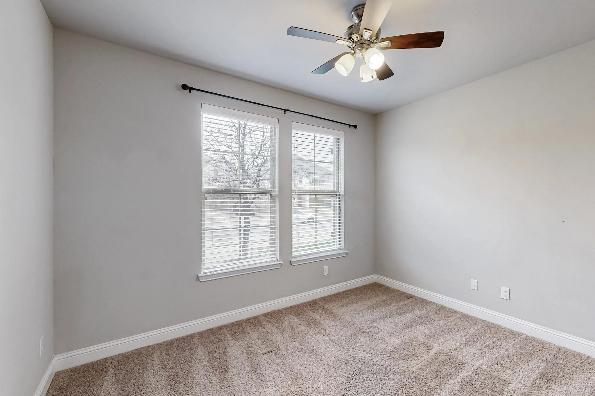 Single Family Residence For Rent in Collin County , 2844 Hackberry Creek Trail, Celina, Texas 75078, 5 Bedroom, 4 Bathroom, 2 Garage spaces, 3,114 Sqft, built in 2017, mls#21419833, Real Estate Agent in Celina, Homes For Rent in Collin county, Homes For Rent in Celina, Realtor in Celina Texas, Real Estate Brokerage Independent Realty Texas, Luminita Cordes Realtor