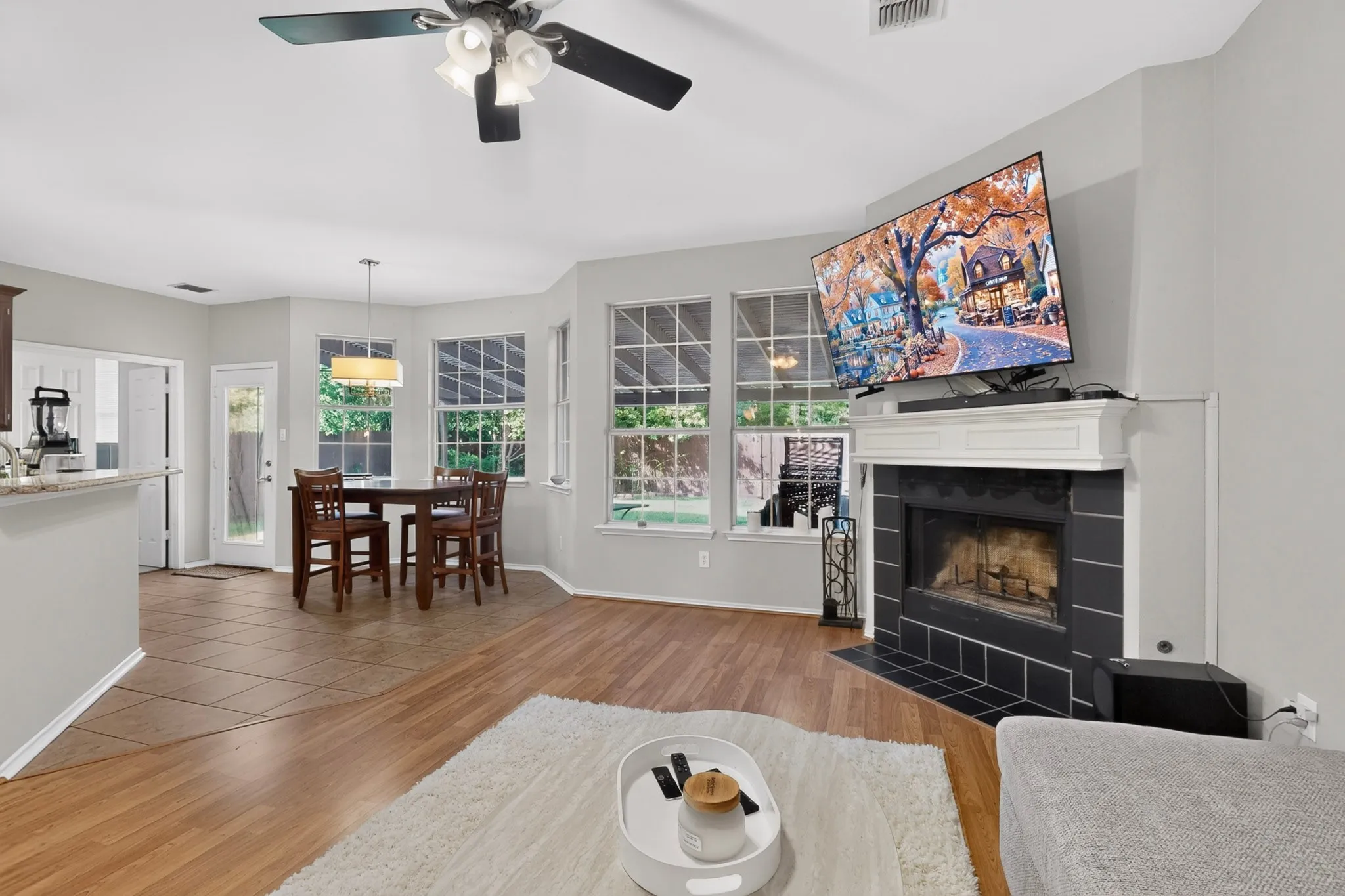 Single Family Residence For Sale in Denton County , 2109 Wentworth Drive, Flower Mound, Texas 75028, 3 Bedroom, 3 Bathroom, 2 Garage spaces, 2,167 Sqft, built in 1993, mls#21419842, Real Estate Agent in Flower Mound, Homes For Sale in Denton county, Homes For Sale in Flower Mound, Realtor in Flower Mound Texas, Real Estate Brokerage Independent Realty Texas, Luminita Cordes Realtor