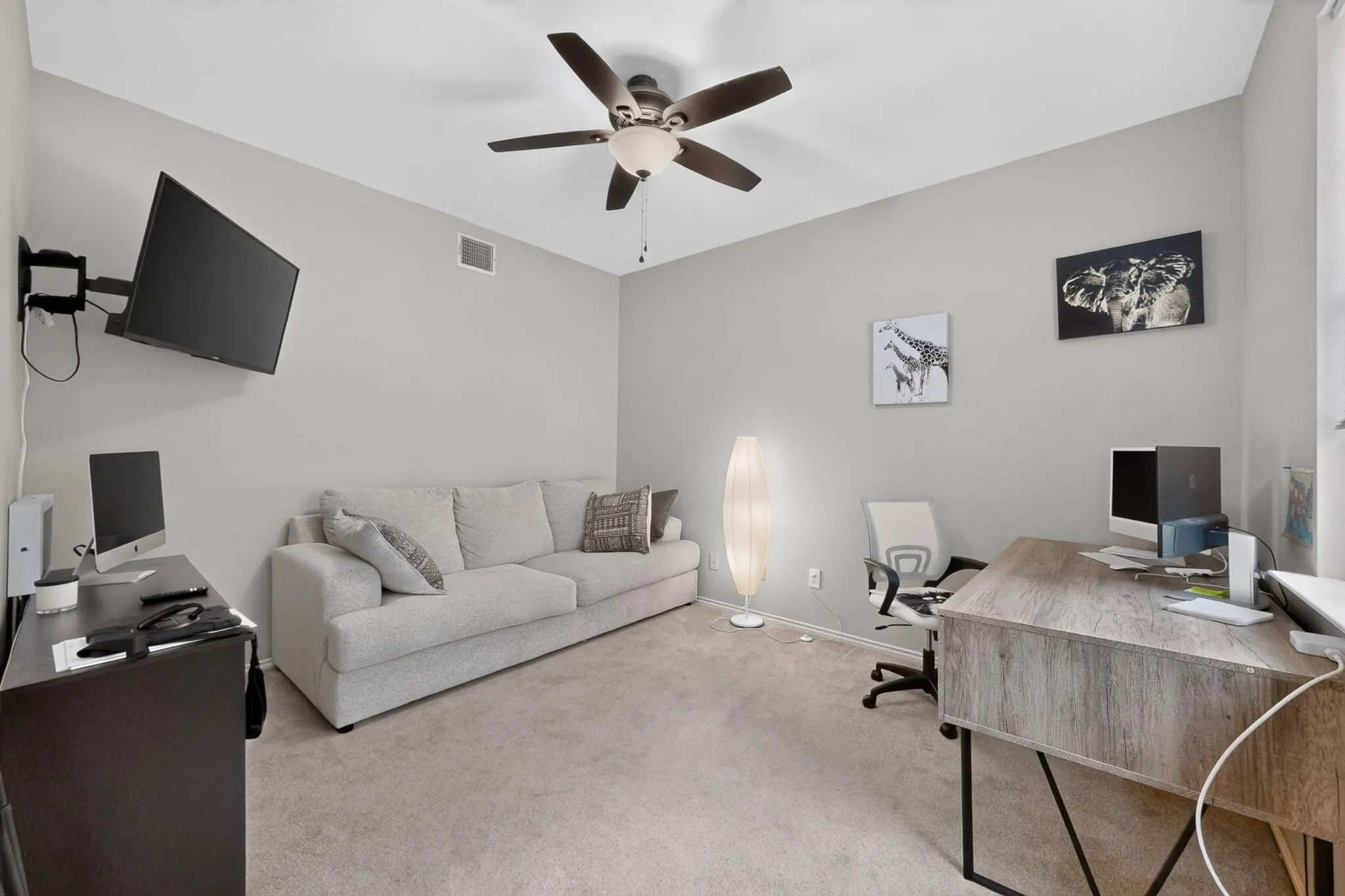 Single Family Residence For Sale in Denton County , 2109 Wentworth Drive, Flower Mound, Texas 75028, 3 Bedroom, 3 Bathroom, 2 Garage spaces, 2,167 Sqft, built in 1993, mls#21419842, Real Estate Agent in Flower Mound, Homes For Sale in Denton county, Homes For Sale in Flower Mound, Realtor in Flower Mound Texas, Real Estate Brokerage Independent Realty Texas, Luminita Cordes Realtor