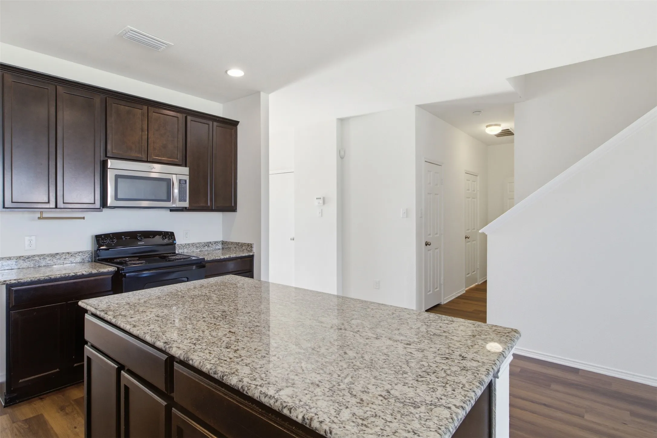 Single Family Residence For Rent in Denton County , 1716 Gayla Creek Drive, Little Elm, Texas 75068, 4 Bedroom, 3 Bathroom, 2 Garage spaces, 2,477 Sqft, built in 2014, mls#21418705, Real Estate Agent in Little Elm, Homes For Rent in Denton county, Homes For Rent in Little Elm, Realtor in Little Elm Texas, Real Estate Brokerage Independent Realty Texas, Luminita Cordes Realtor