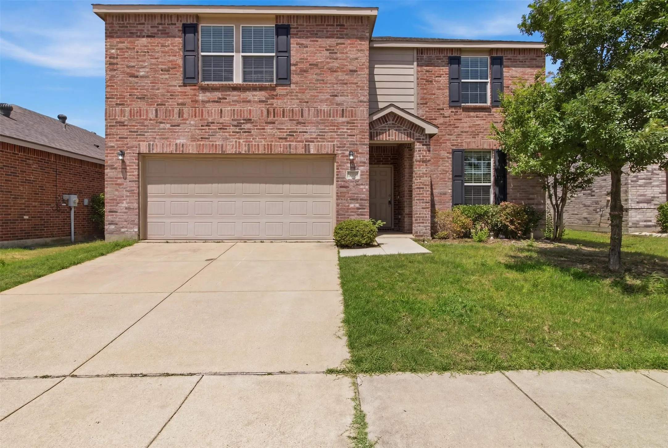 Single Family Residence For Rent in Denton County , 1716 Gayla Creek Drive, Little Elm, Texas 75068, 4 Bedroom, 3 Bathroom, 2 Garage spaces, 2,477 Sqft, built in 2014, mls#21418705, Real Estate Agent in Little Elm, Homes For Rent in Denton county, Homes For Rent in Little Elm, Realtor in Little Elm Texas, Real Estate Brokerage Independent Realty Texas, Luminita Cordes Realtor