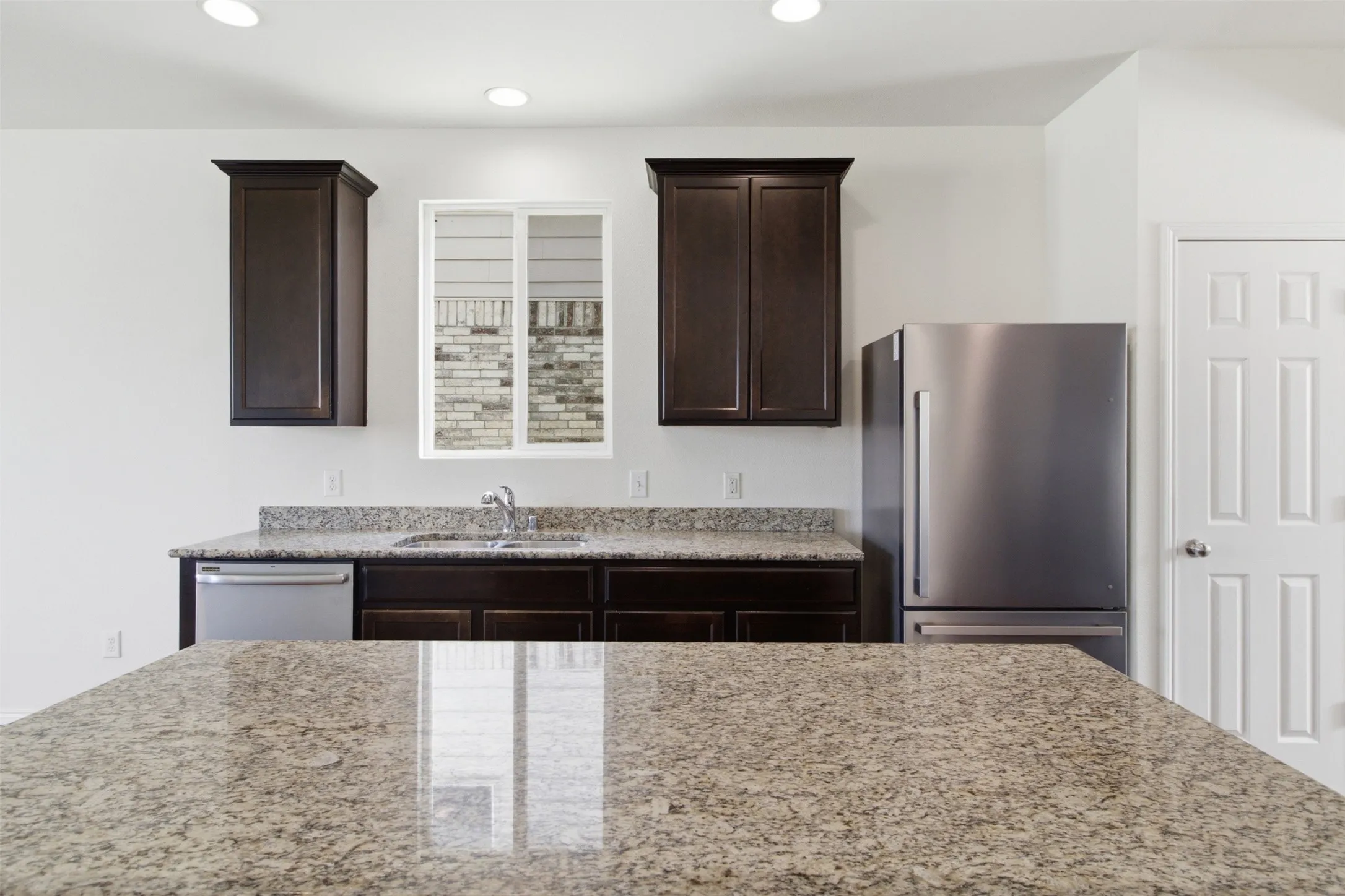 Single Family Residence For Rent in Denton County , 1716 Gayla Creek Drive, Little Elm, Texas 75068, 4 Bedroom, 3 Bathroom, 2 Garage spaces, 2,477 Sqft, built in 2014, mls#21418705, Real Estate Agent in Little Elm, Homes For Rent in Denton county, Homes For Rent in Little Elm, Realtor in Little Elm Texas, Real Estate Brokerage Independent Realty Texas, Luminita Cordes Realtor