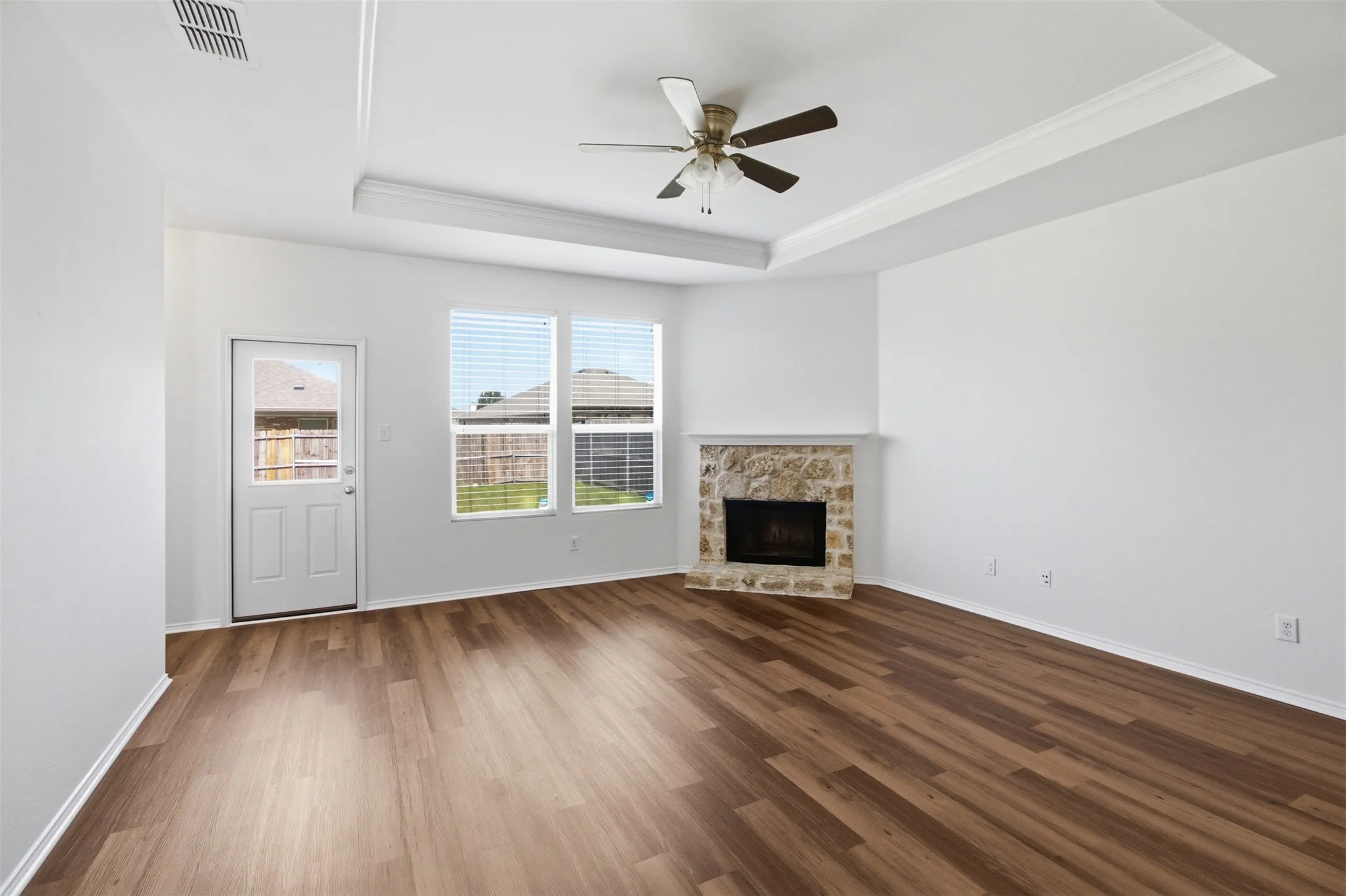 Single Family Residence For Rent in Denton County , 1716 Gayla Creek Drive, Little Elm, Texas 75068, 4 Bedroom, 3 Bathroom, 2 Garage spaces, 2,477 Sqft, built in 2014, mls#21418705, Real Estate Agent in Little Elm, Homes For Rent in Denton county, Homes For Rent in Little Elm, Realtor in Little Elm Texas, Real Estate Brokerage Independent Realty Texas, Luminita Cordes Realtor