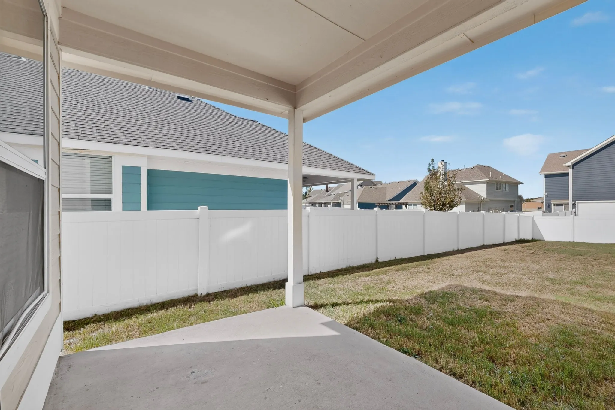 Single Family Residence For Sale in Denton County , 9325 Masse Court, Providence Village, Texas 76227, 3 Bedroom, 3 Bathroom, 2 Garage spaces, 1,850 Sqft, built in 2005, mls#21419873, Real Estate Agent in Providence Village, Homes For Sale in Denton county, Homes For Sale in Providence Village, Realtor in Providence Village Texas, Real Estate Brokerage Independent Realty Texas, Luminita Cordes Realtor