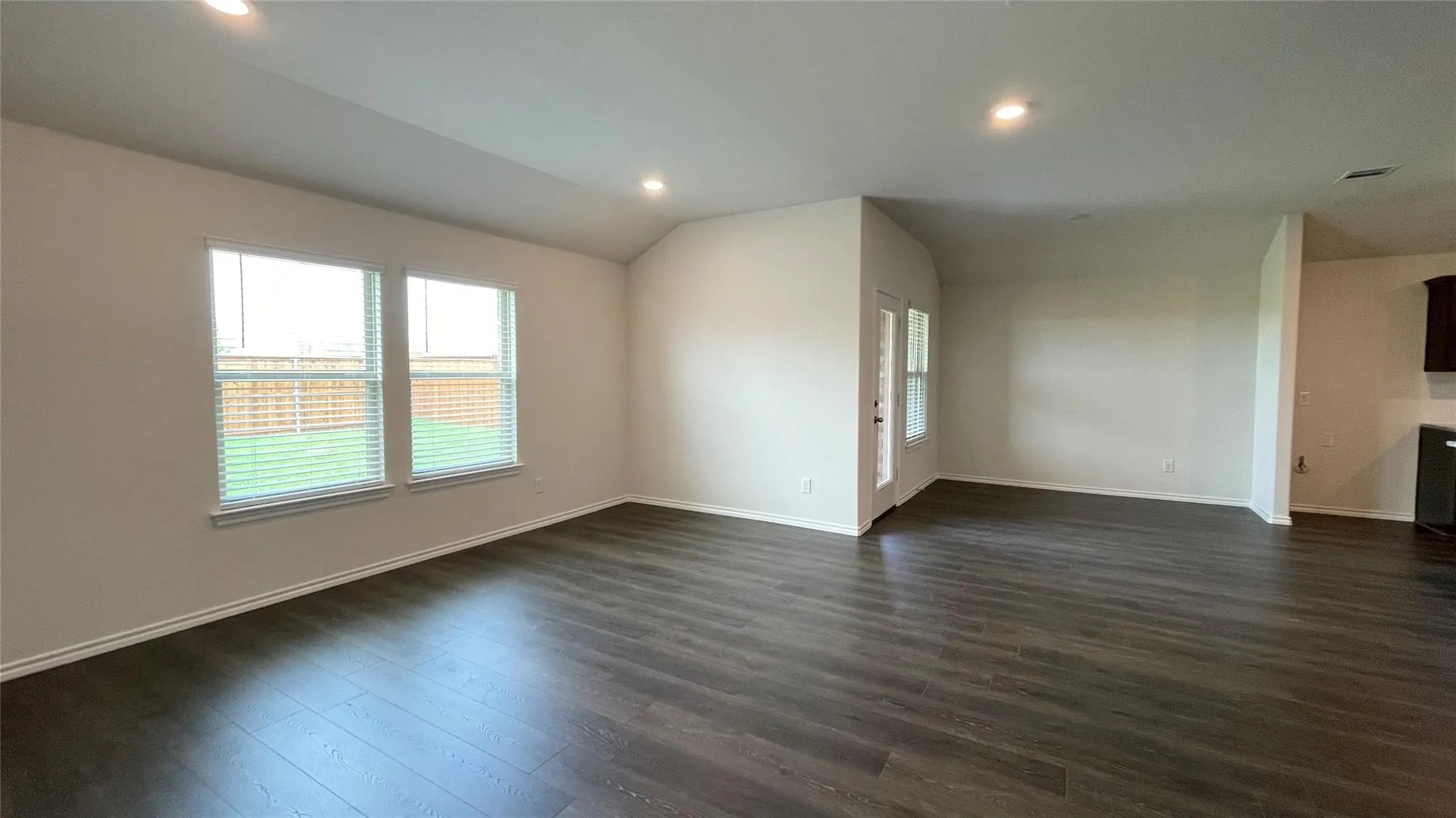Single Family Residence For Rent in Denton County , 6229 Abby Drive, Celina, Texas 76227, 4 Bedroom, 2 Bathroom, 2 Garage spaces, 1,836 Sqft, built in 2021, mls#21419879, Real Estate Agent in Celina, Homes For Rent in Denton county, Homes For Rent in Celina, Realtor in Celina Texas, Real Estate Brokerage Independent Realty Texas, Luminita Cordes Realtor