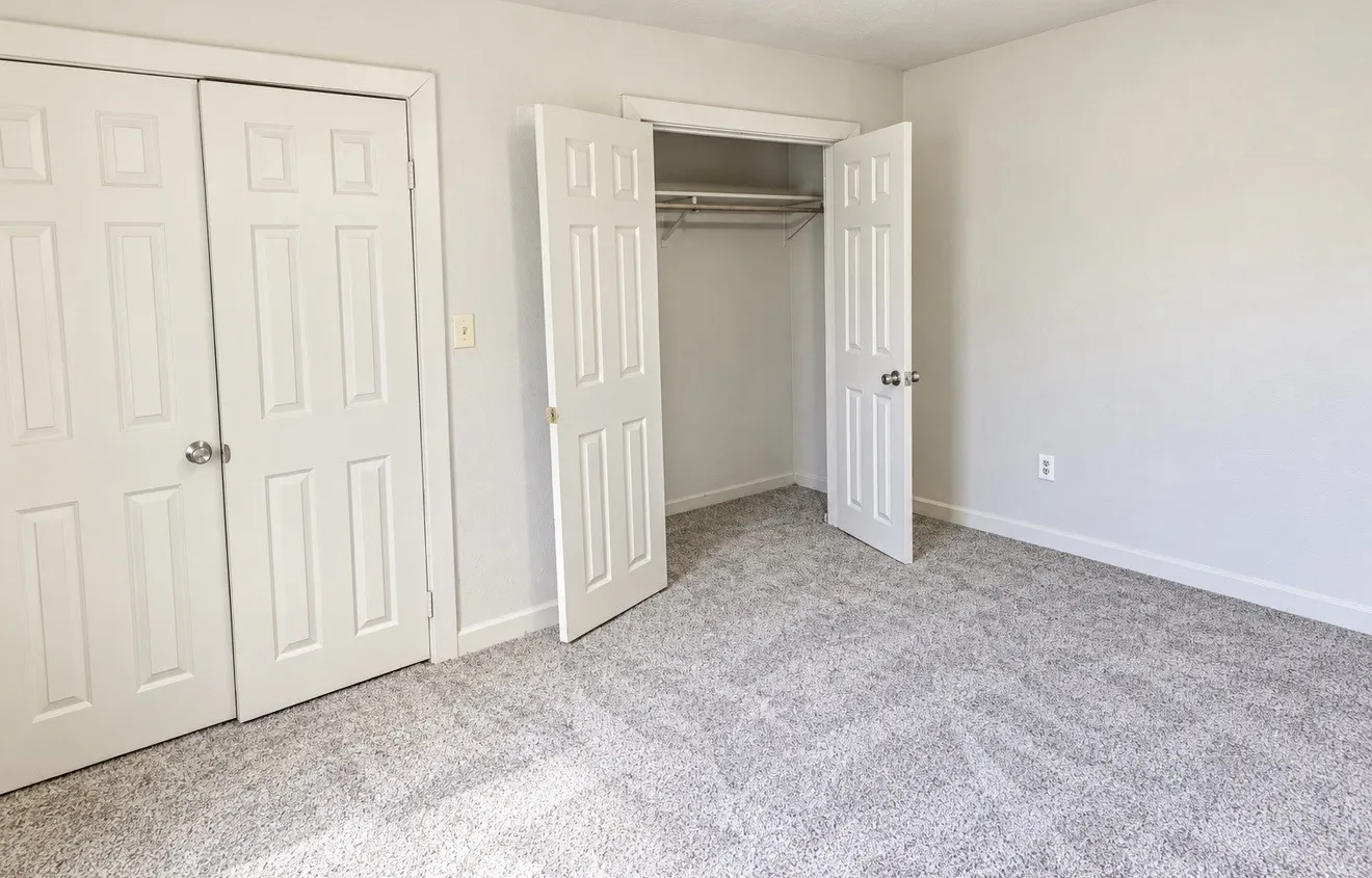 Single Family Residence For Sale in Palo Pinto County , 511 SW 3rd Street, Mineral Wells, Texas 76067, 4 Bedroom, 1 Bathroom, Garage spaces, 2,258 Sqft, built in 1929, mls#21418414, Real Estate Agent in Mineral Wells, Homes For Sale in Palo Pinto county, Homes For Sale in Mineral Wells, Realtor in Mineral Wells Texas, Real Estate Brokerage Independent Realty Texas, Luminita Cordes Realtor