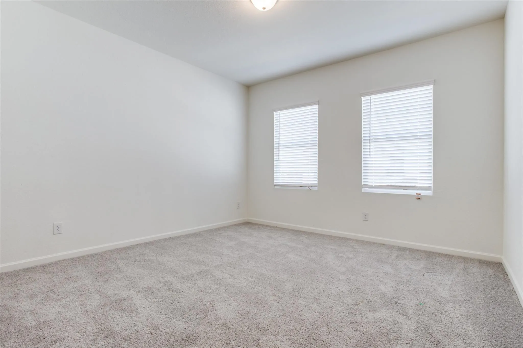 Single Family Residence For Rent in Collin County , 721 Cherry Blossom Street, Anna, Texas 75409, 3 Bedroom, 2 Bathroom, 2 Garage spaces, 1,820 Sqft, built in 2022, mls#21419888, Real Estate Agent in Anna, Homes For Rent in Collin county, Homes For Rent in Anna, Realtor in Anna Texas, Real Estate Brokerage Independent Realty Texas, Luminita Cordes Realtor
