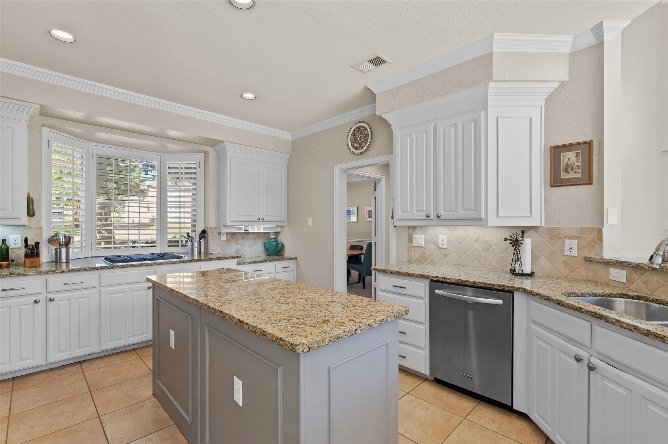 Large Kitchen with lots of natural light!