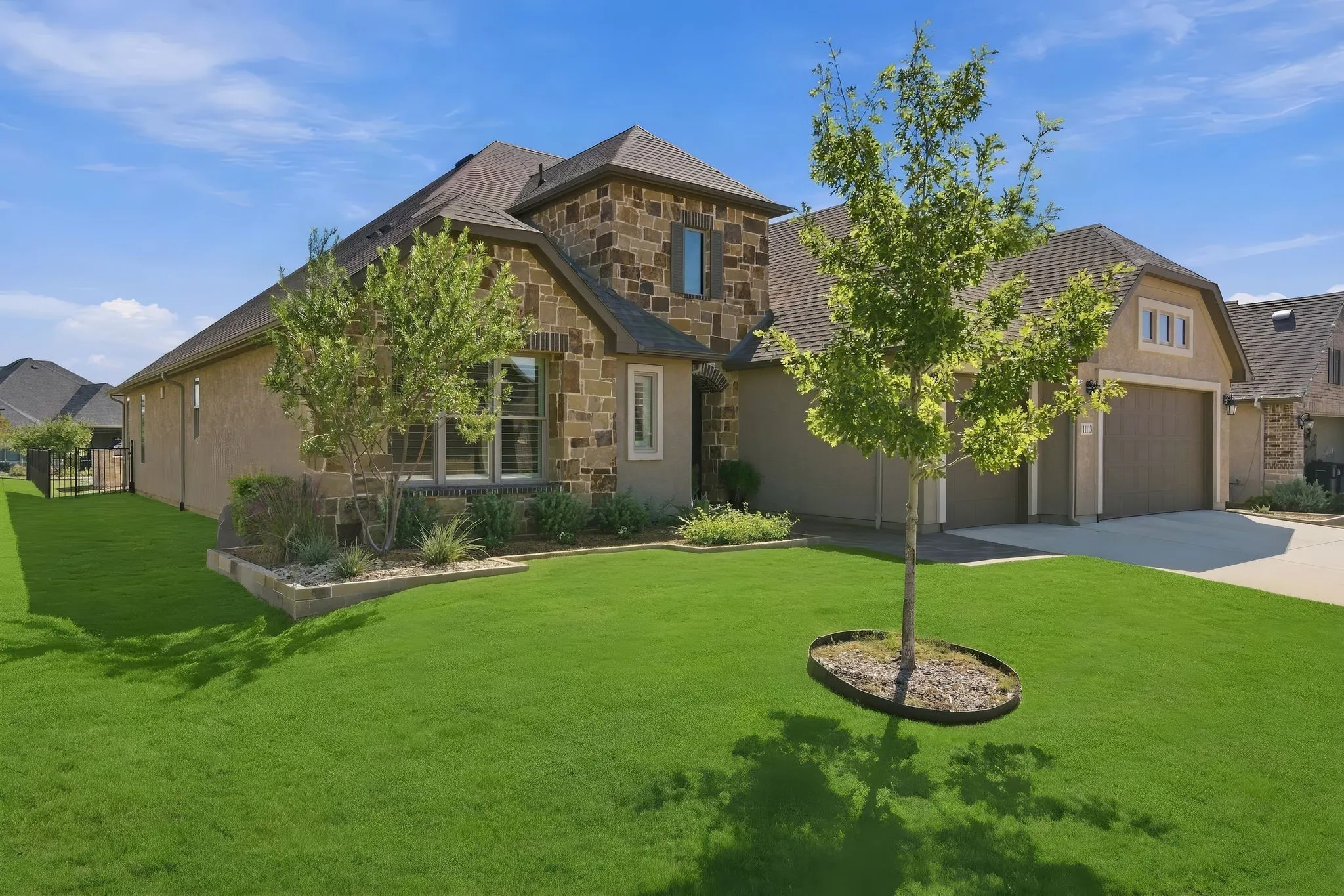 Single Family Residence For Sale in Denton County , 11113 Mica Lane, Denton, Texas 76207, 2 Bedroom, 3 Bathroom, 3 Garage spaces, 2,567 Sqft, built in 2024, mls#21412425, Real Estate Agent in Denton, Homes For Sale in Denton county, Homes For Sale in Denton, Realtor in Denton Texas, Real Estate Brokerage Independent Realty Texas, Luminita Cordes Realtor