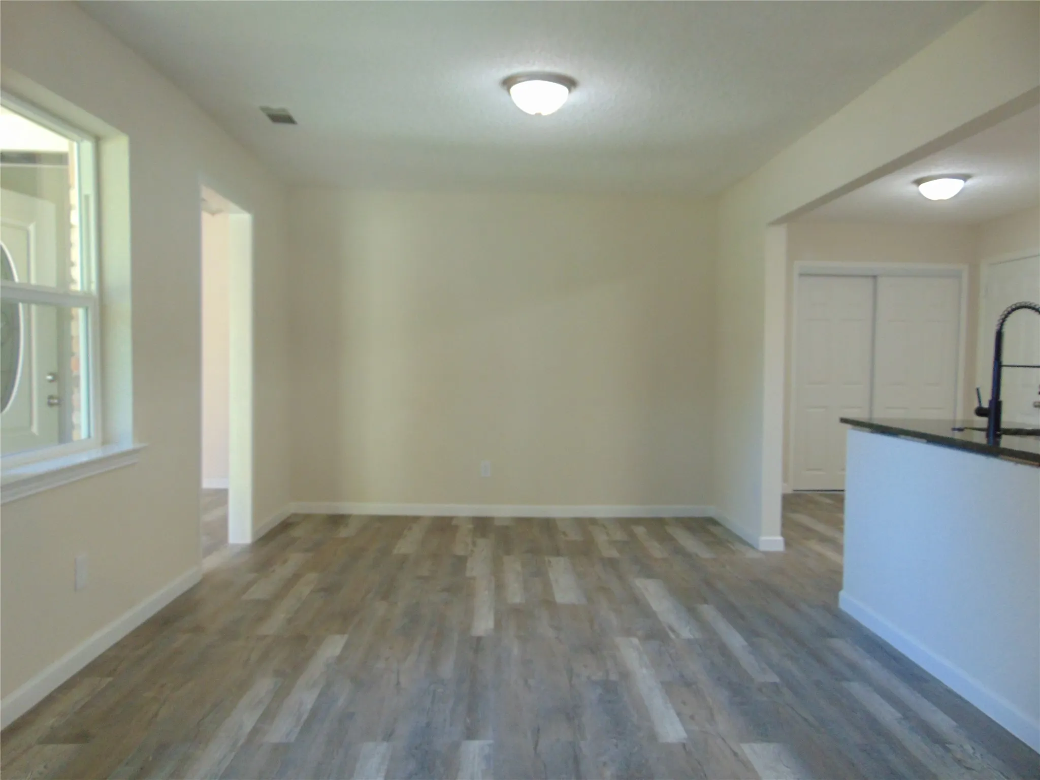 Single Family Residence For Sale in Dallas County , 1741 Oak Hill Circle, Dallas, Texas 75217, 4 Bedroom, 2 Bathroom, Garage spaces, 1,717 Sqft, built in 1964, mls#21408487, Real Estate Agent in Dallas, Homes For Sale in Dallas county, Homes For Sale in Dallas, Realtor in Dallas Texas, Real Estate Brokerage Independent Realty Texas, Luminita Cordes Realtor